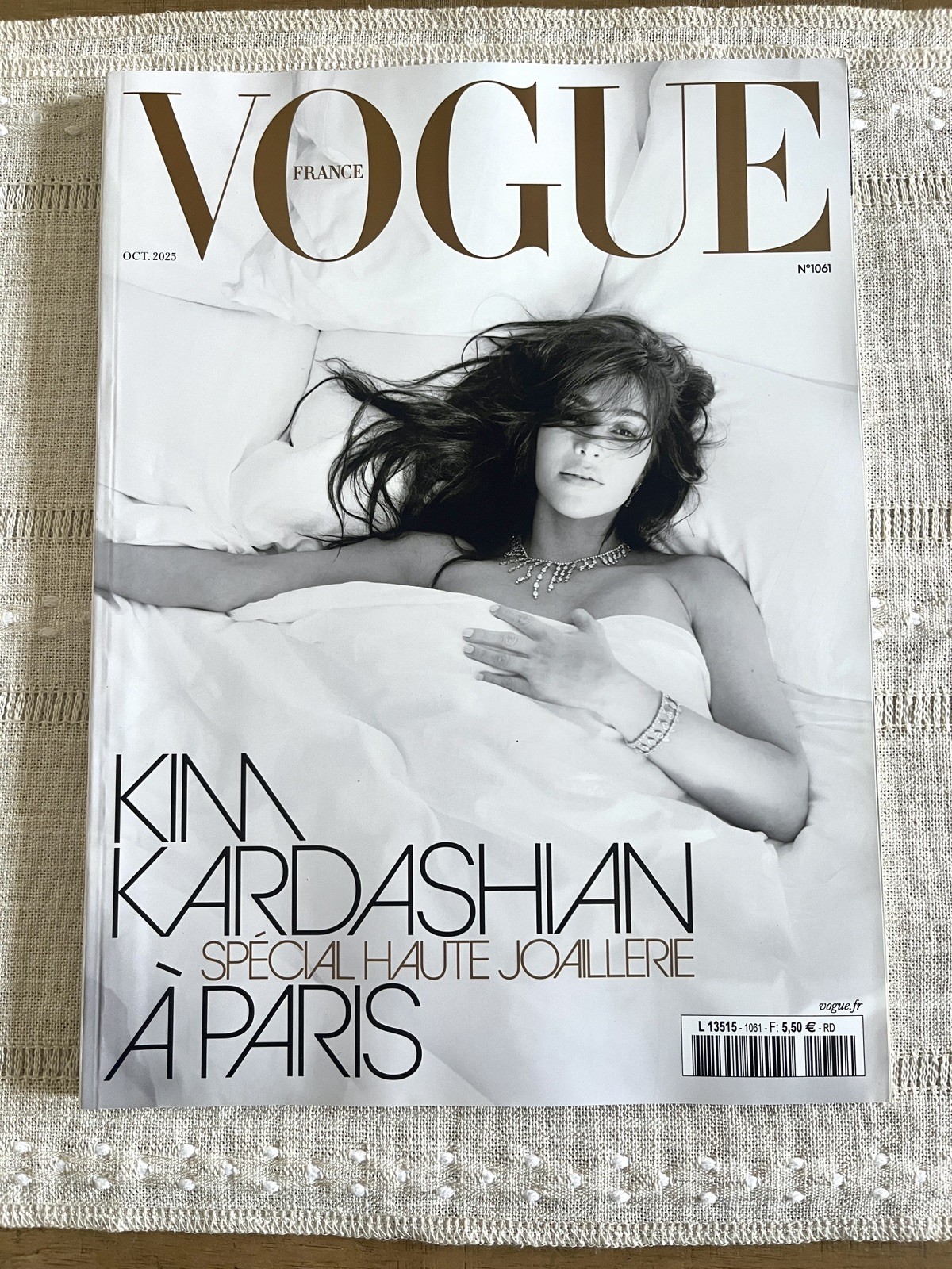 New! Vogue France October 2025 Magazine – Kim Kardashian Feature – Brand New