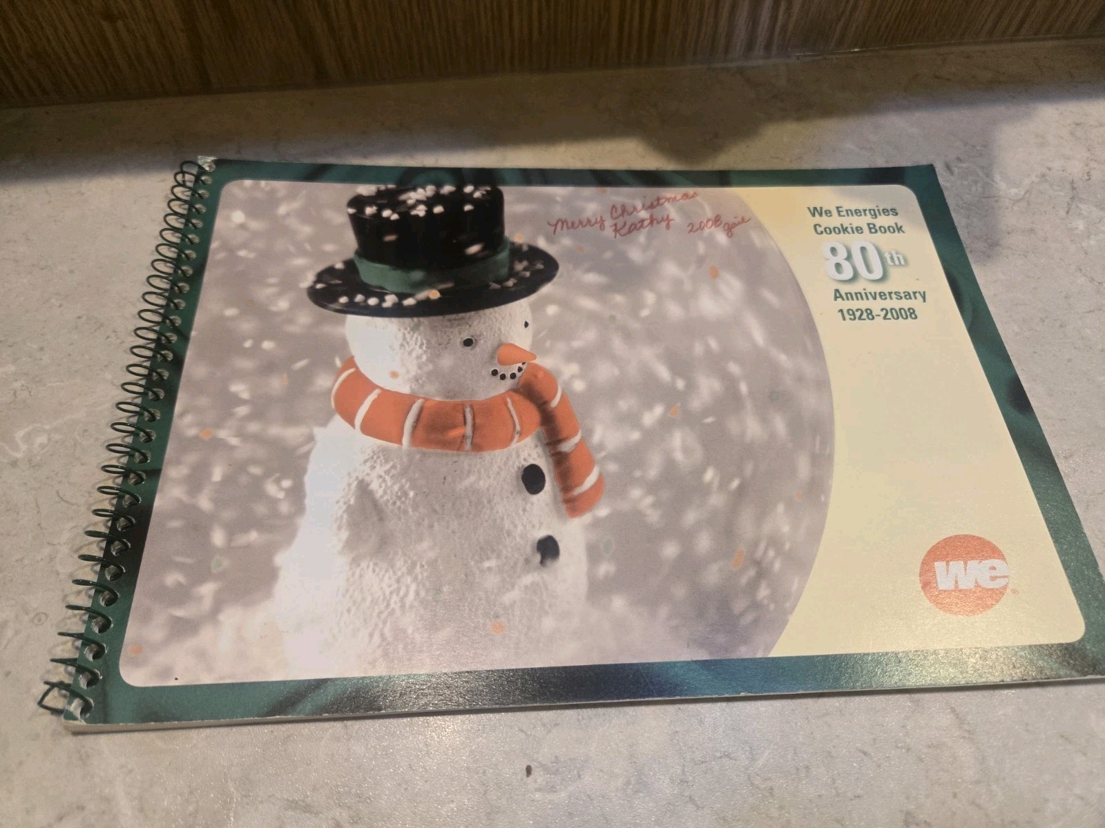 2008 WE Energies Christmas Cookie Cookbook Wisconsin Electric 80th CLEAN
