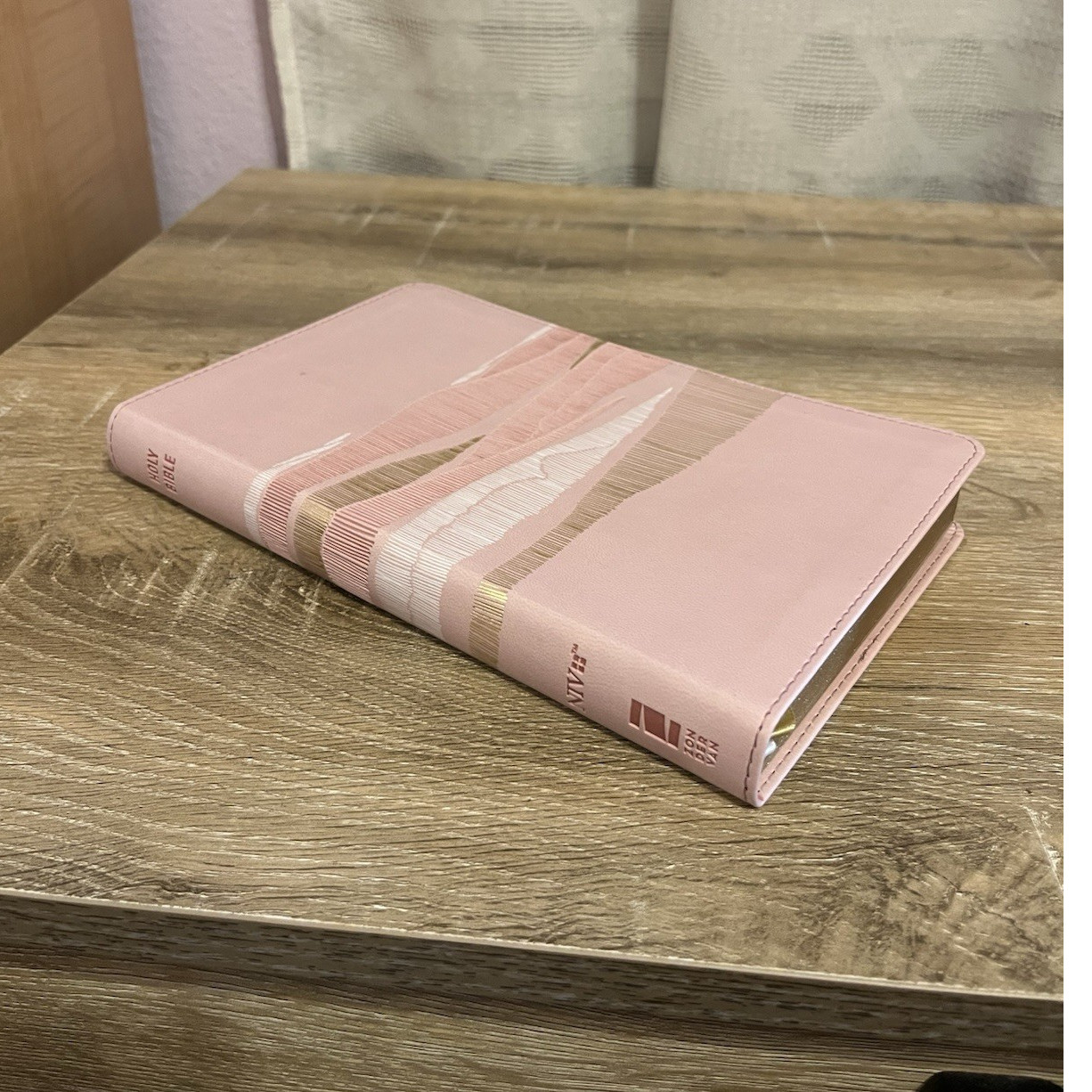 Zondervan Holy Bible English Faux Leather Bound Christianity Adults