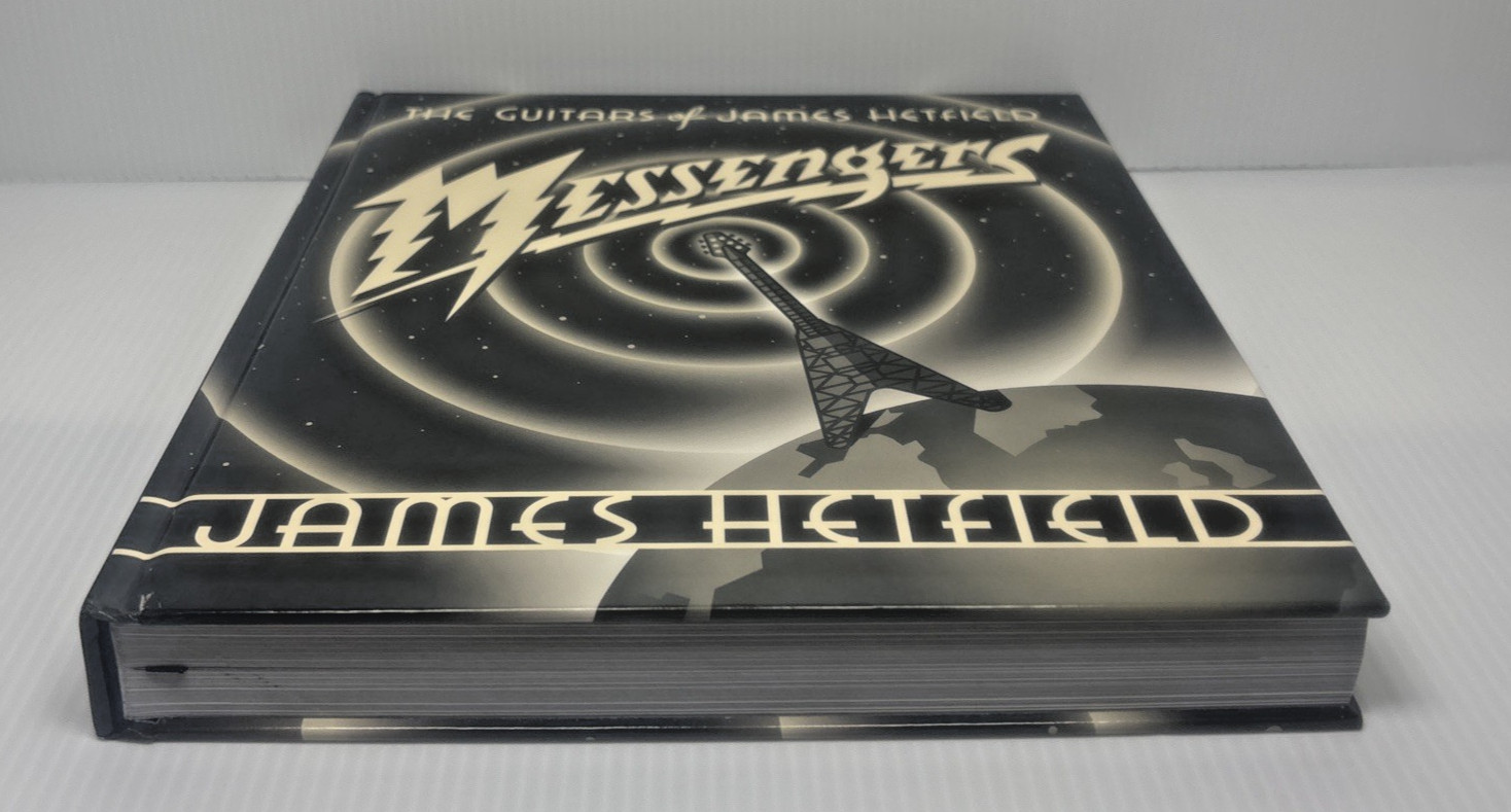 Messengers The Guitars of James Hetfield, Hardcover Metallica Missing Dustpage