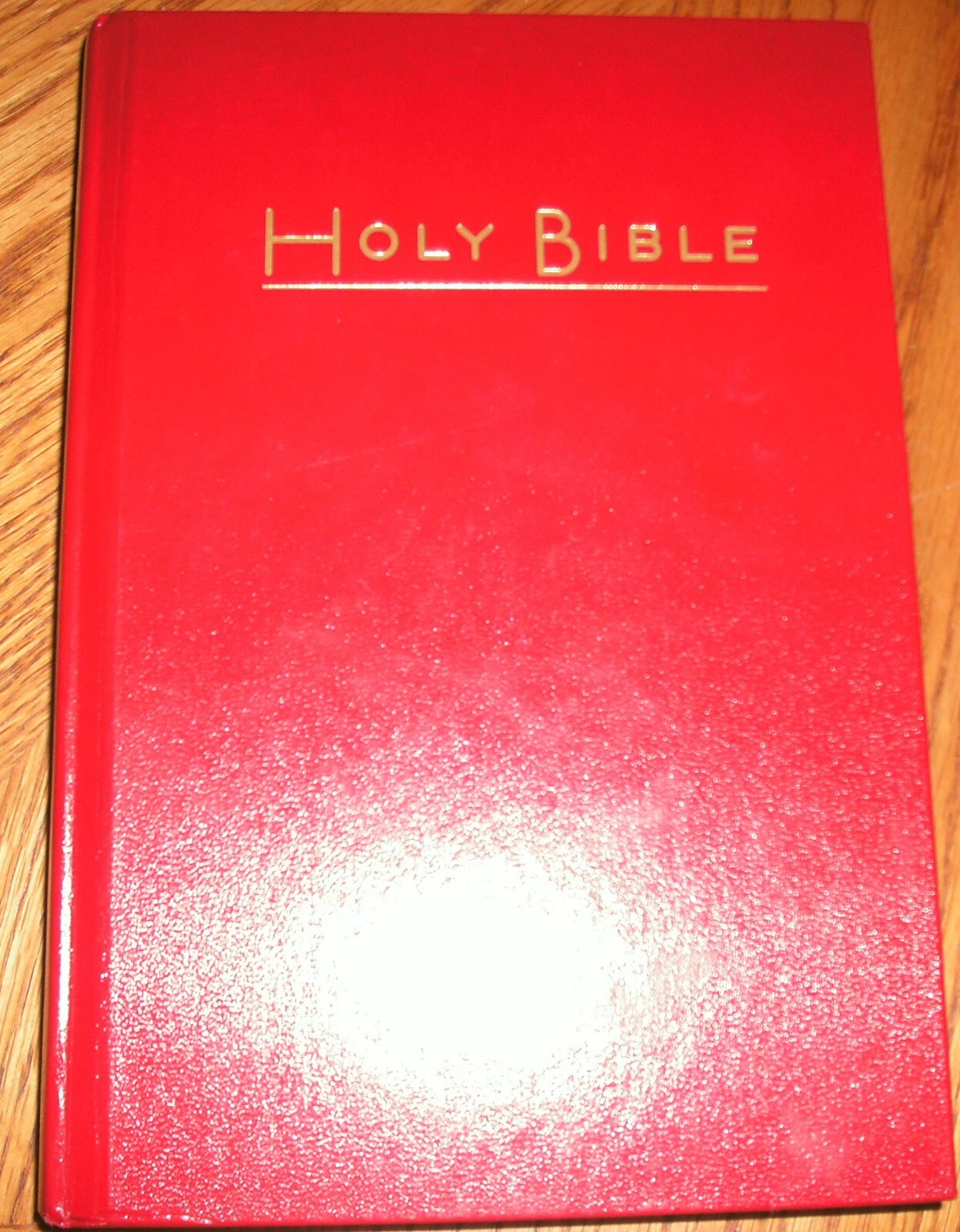 CEB COMMON ENGLISH LARGE PRINT PEW BIBLE, DARK RED – Hardcover **Excellent**