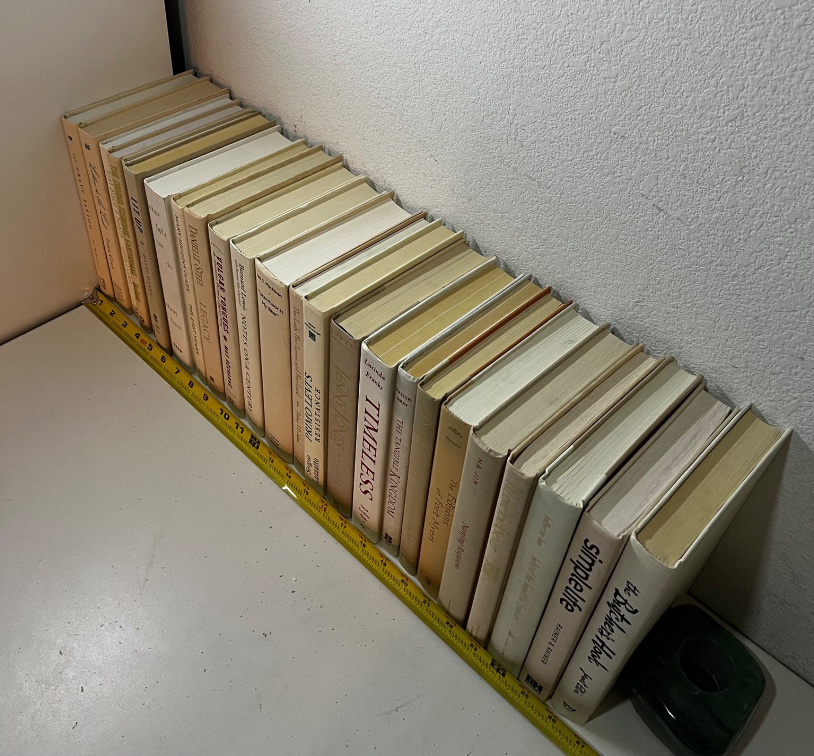 24 WHITE DECOR HARDCOVER BOOKS 26.5″ shelf space 9.5″ x 6.5″ Book size