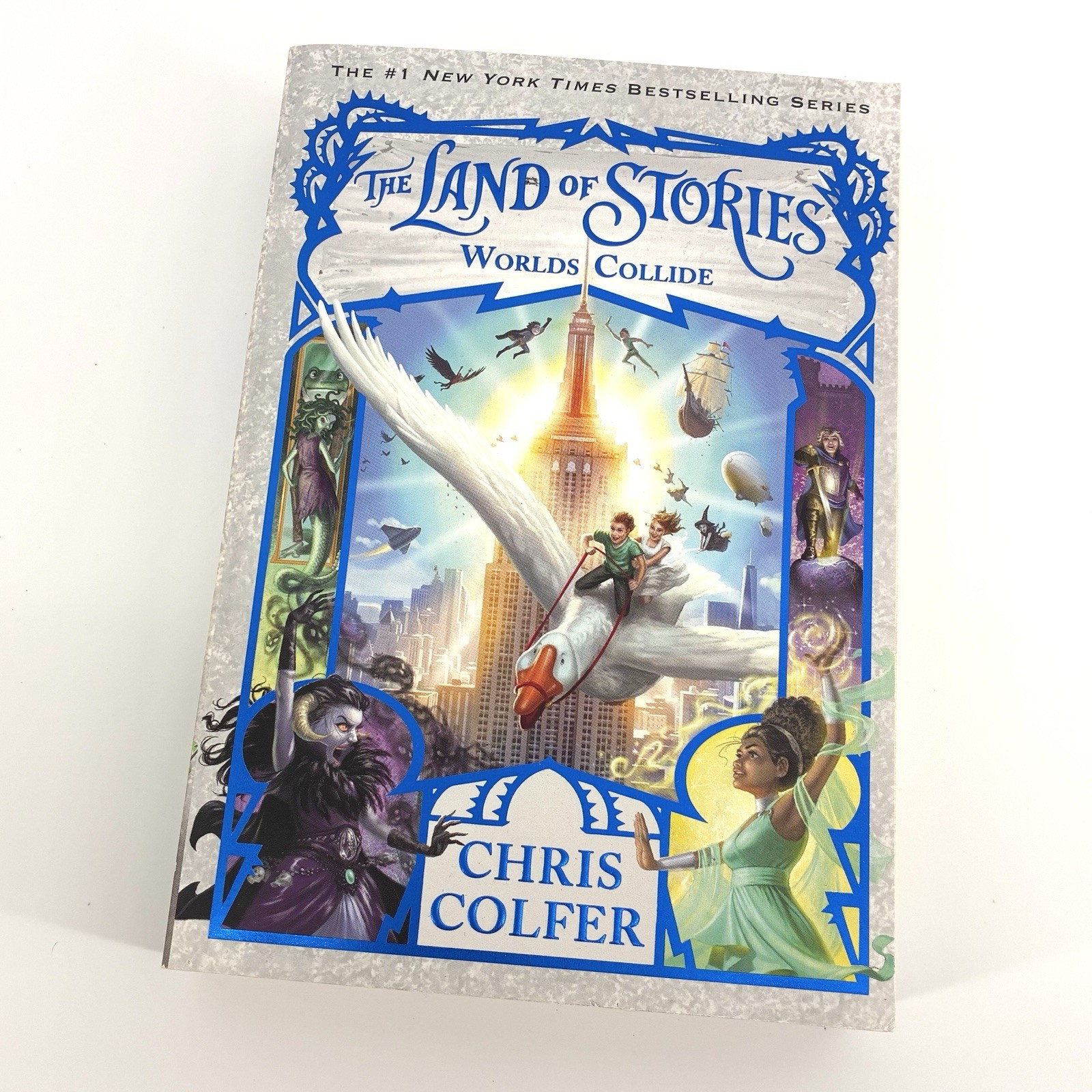 Land of Stories Complete Series Books 1-6 Paperback Lot Chris Colfer LB