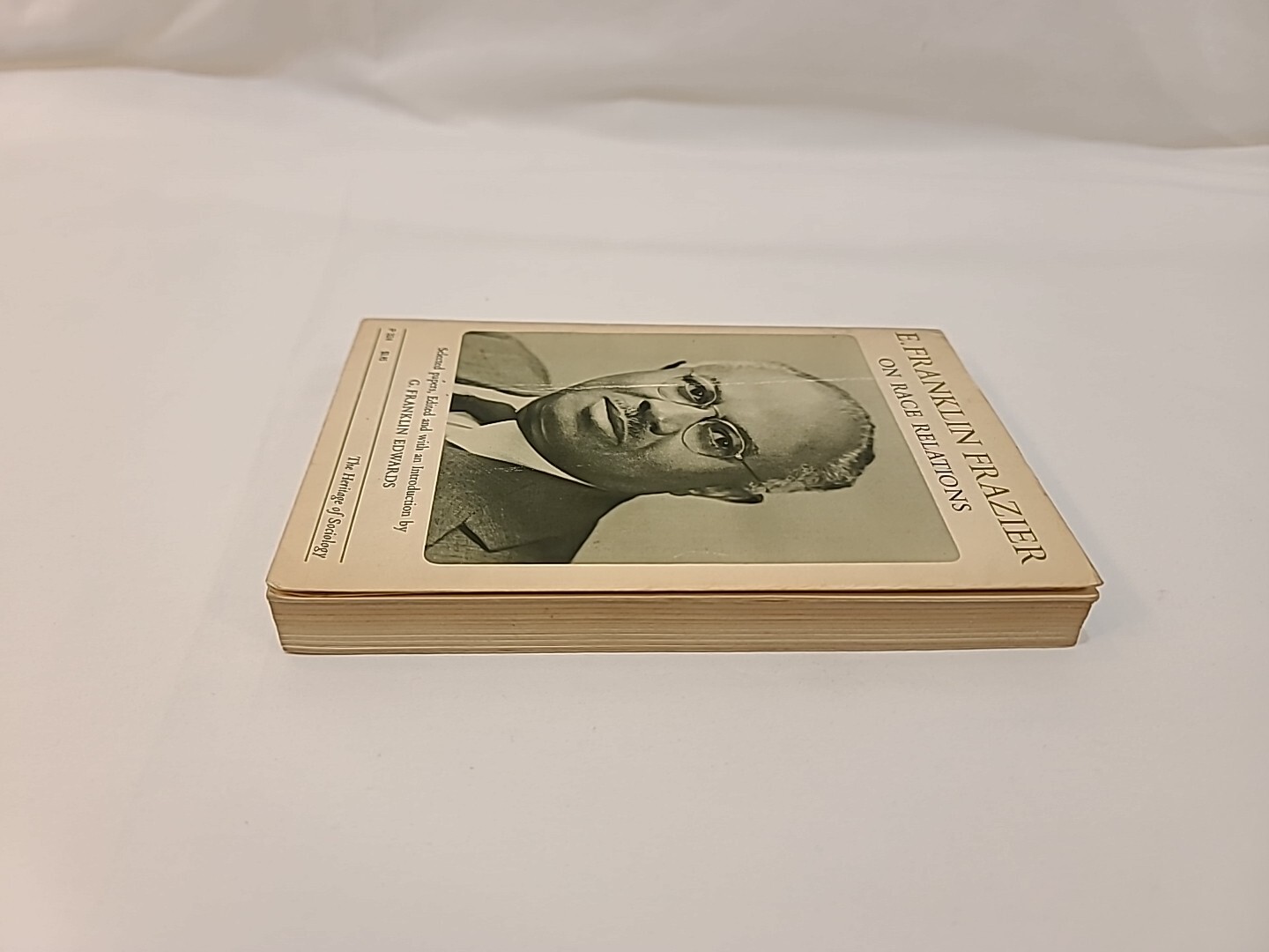 On Race Relations (Heritage of Society), Frazier, Edward Franklin Paperback 1968
