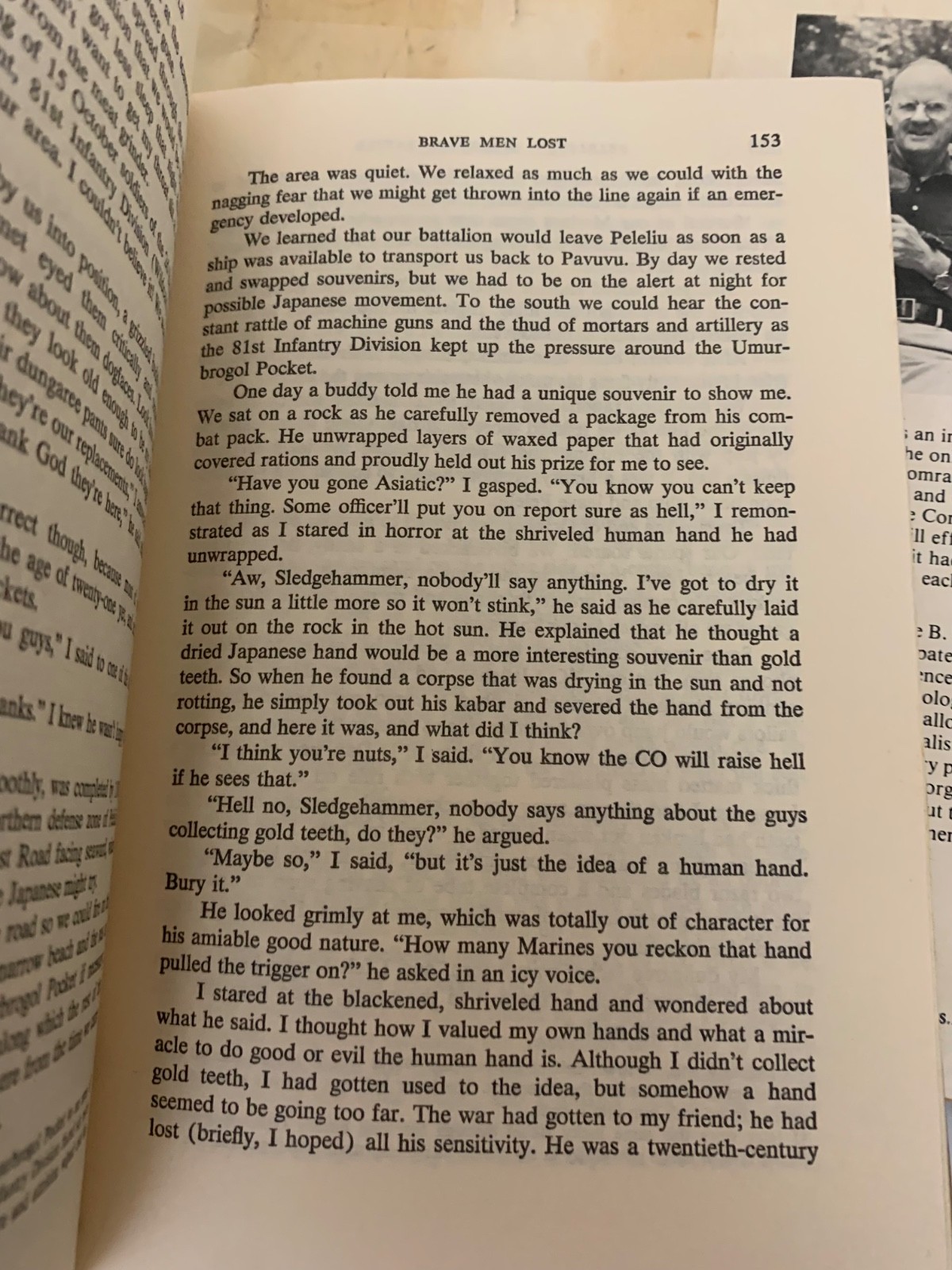 With the Old Breed at Peleliu and Okinawa by E. B. Sledge 1981 HCDJ BCE Good