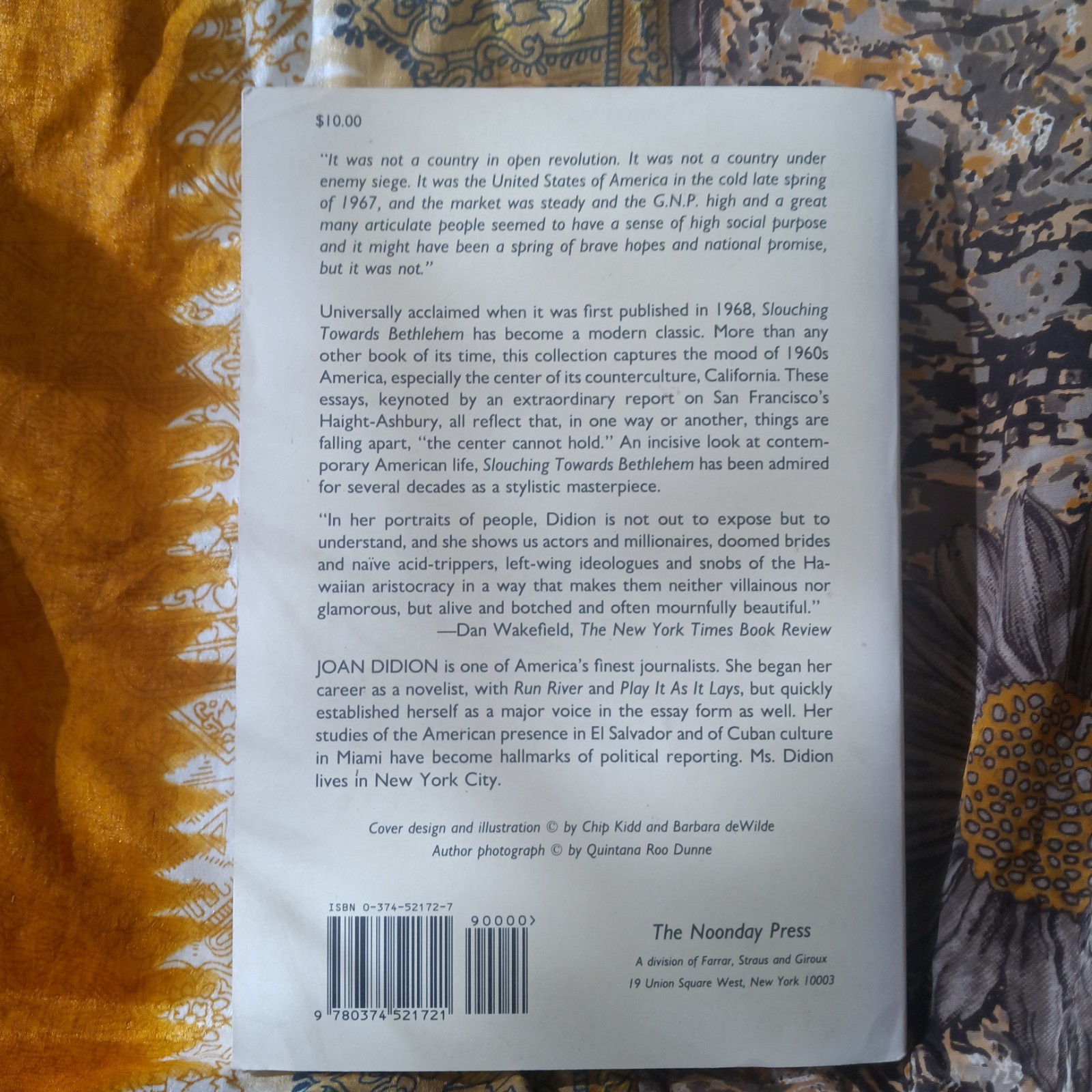 Slouching Towards Bethlehem by Joan Didion (1995, Trade Paperback)