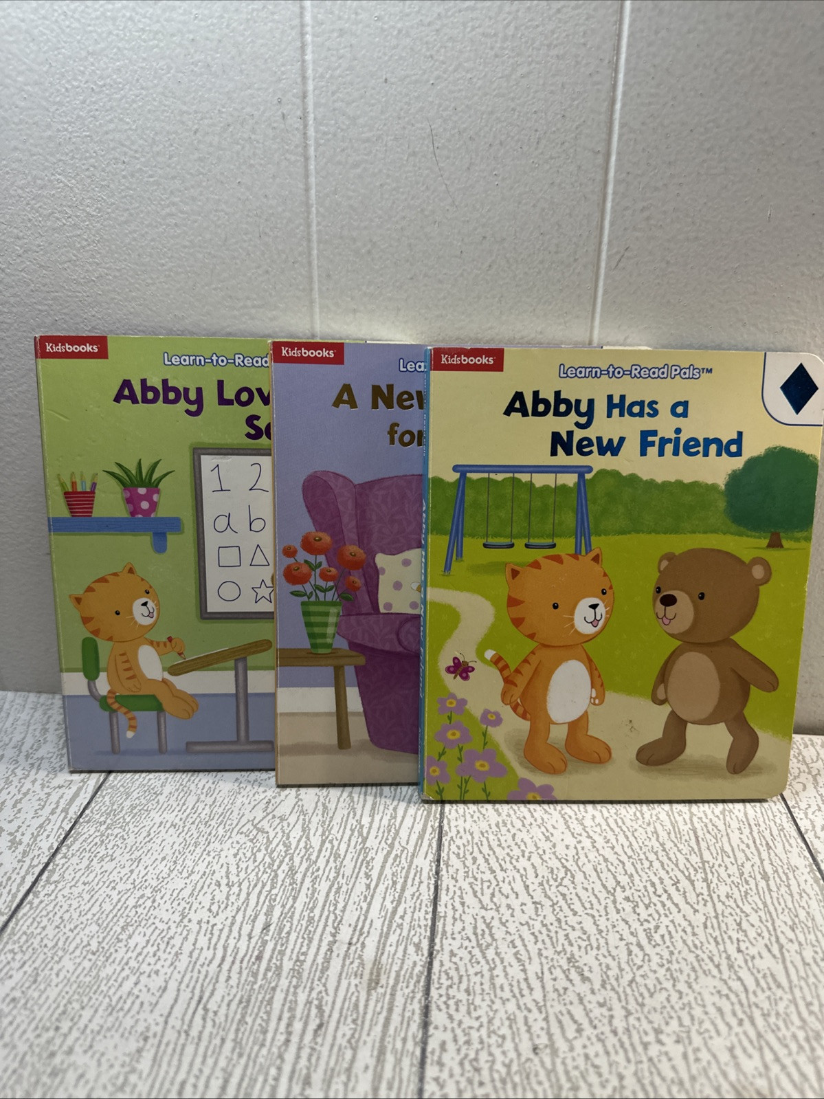Lot 3 LEARN -TO-READ PALS. KIDS OOKS