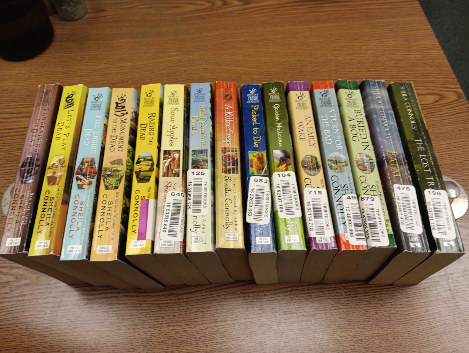 Lot of 15, Sheila Connolly, Cozy Mystery books, PB Orchard Museum County Cork