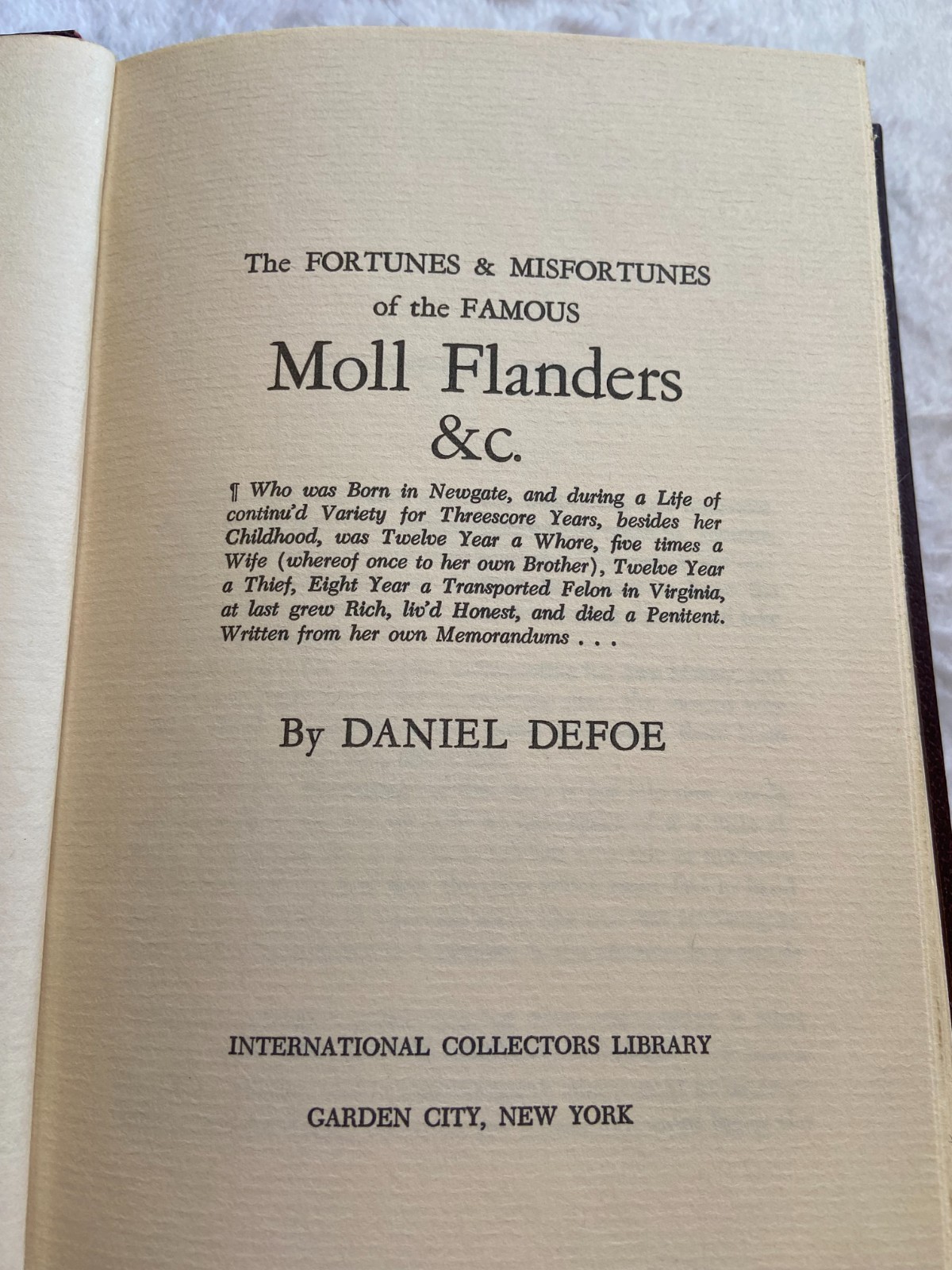 Moll Flanders Daniel Defoe International Collector’s Lib-Leicester Sq. Binding