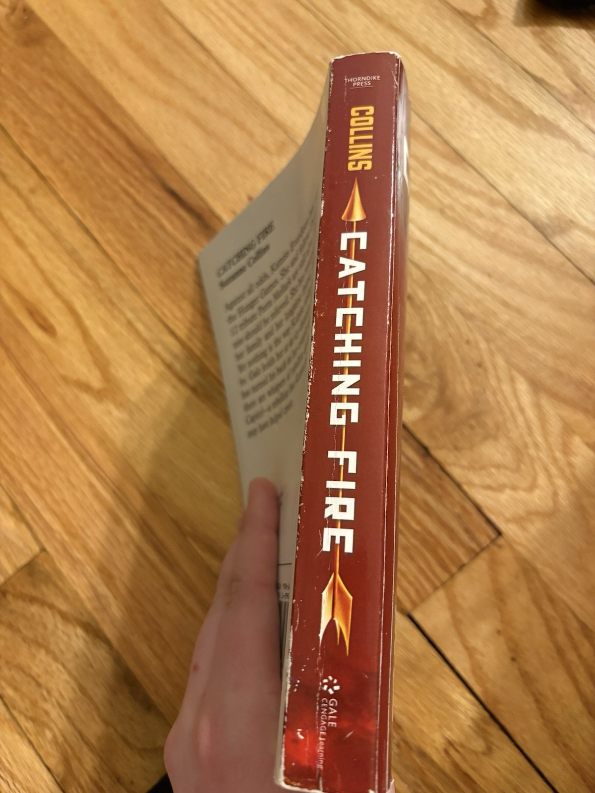 Catching Fire by Suzanne Collins Gale Cengage Learning Paperback Large Print