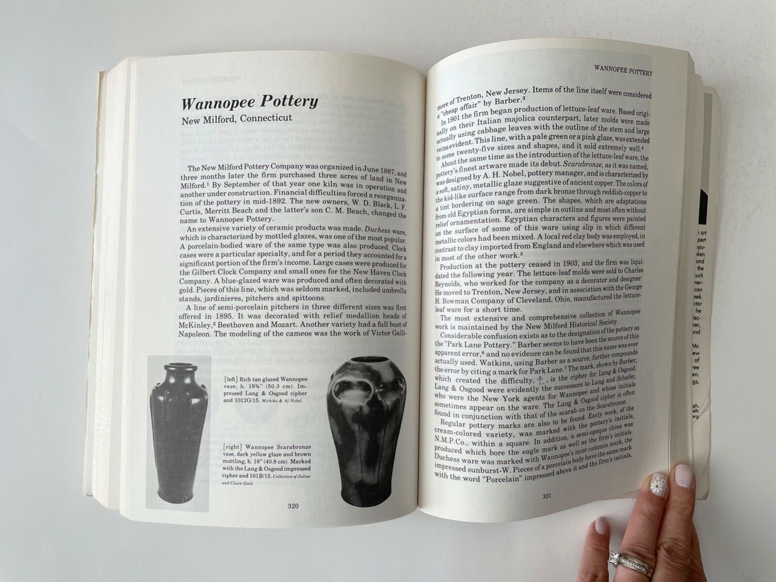 Art Pottery of the United States By Paul Evans Hardcover