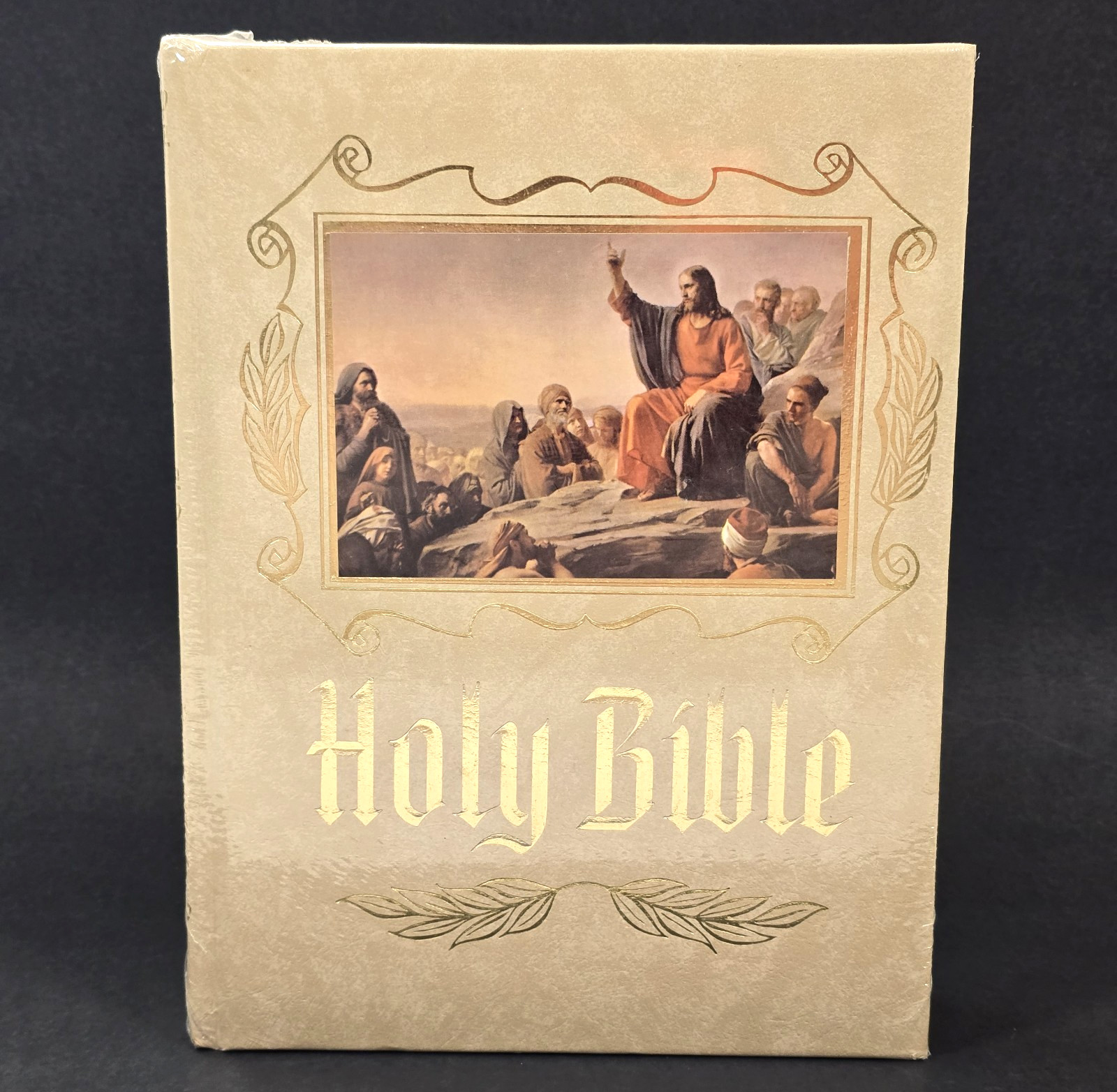 HOLY BIBLE HEIRLOOM FAMILY KING JAMES VERSION 1988 GOLD GILT PADDED SEALED KJV