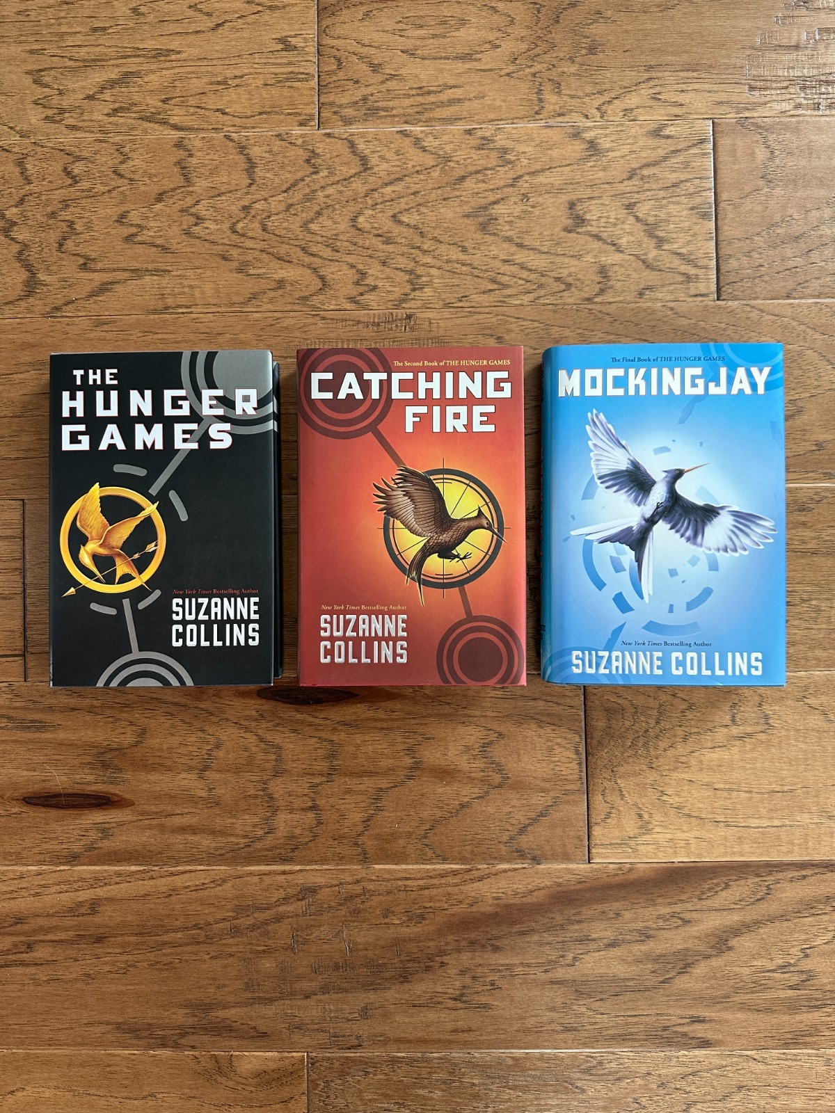 The Hunger Games Trilogy Set by Suzanne Collins Excellent Condition