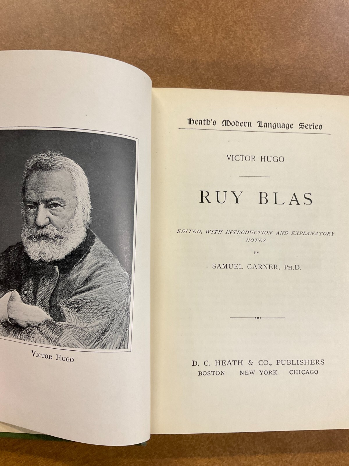 Vintage Books Various Genres & Topics – Choose from 8 Lists P-R Titles This List
