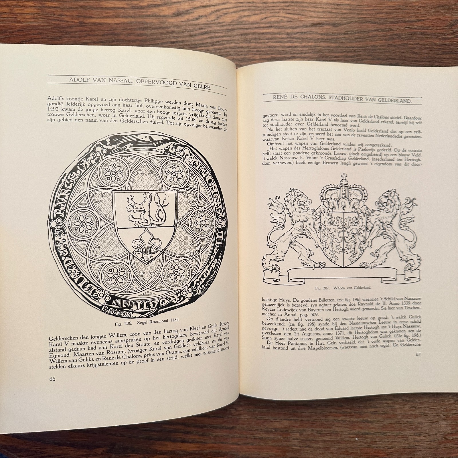 Arms, Flags and Seals of the Netherlands by T Van Der Laars 1913 Dutch HC GOOD