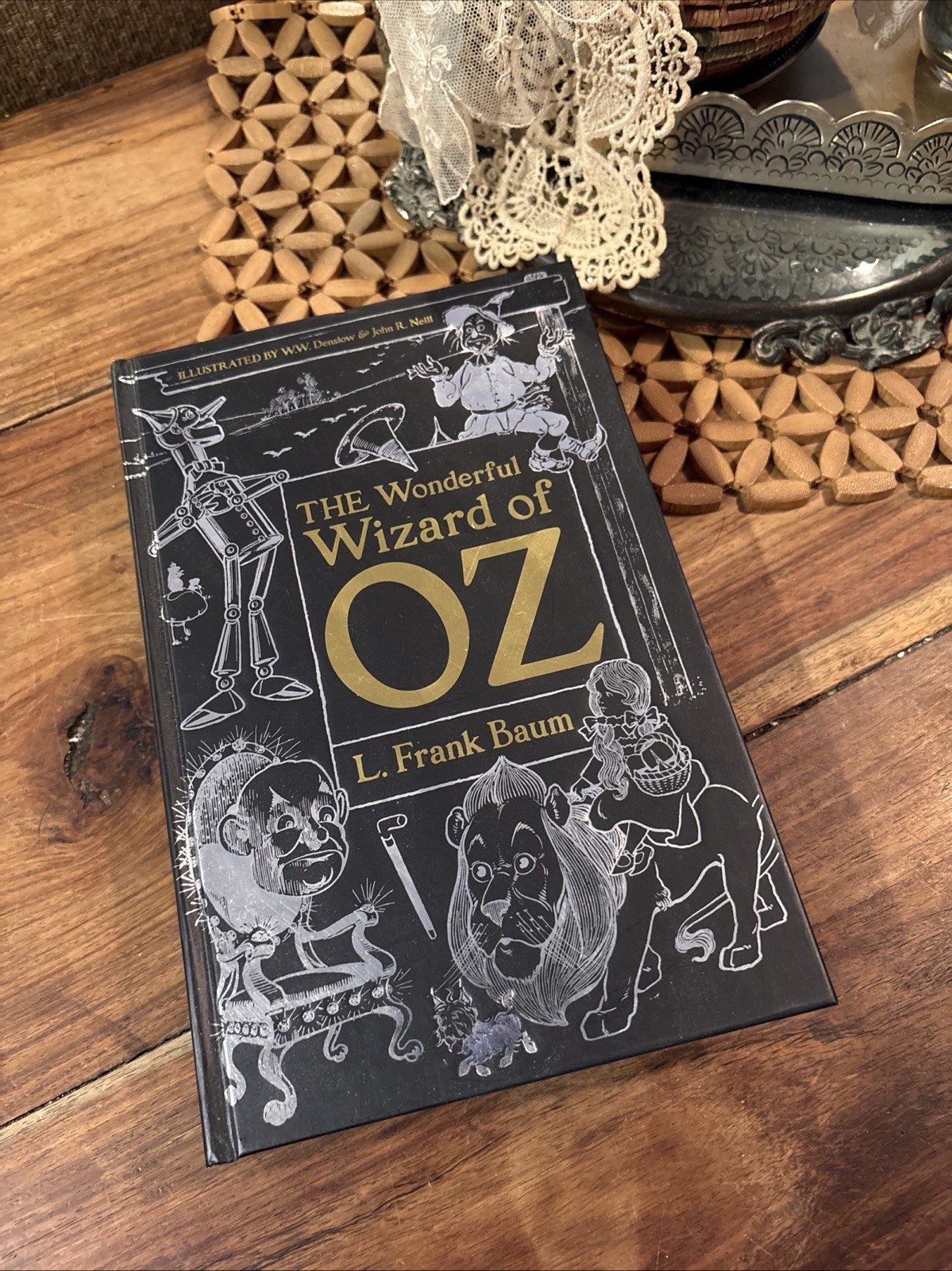The Wonderful Wizard Of Oz by L. Frank Baum Illustrated Hardcover Classic Book