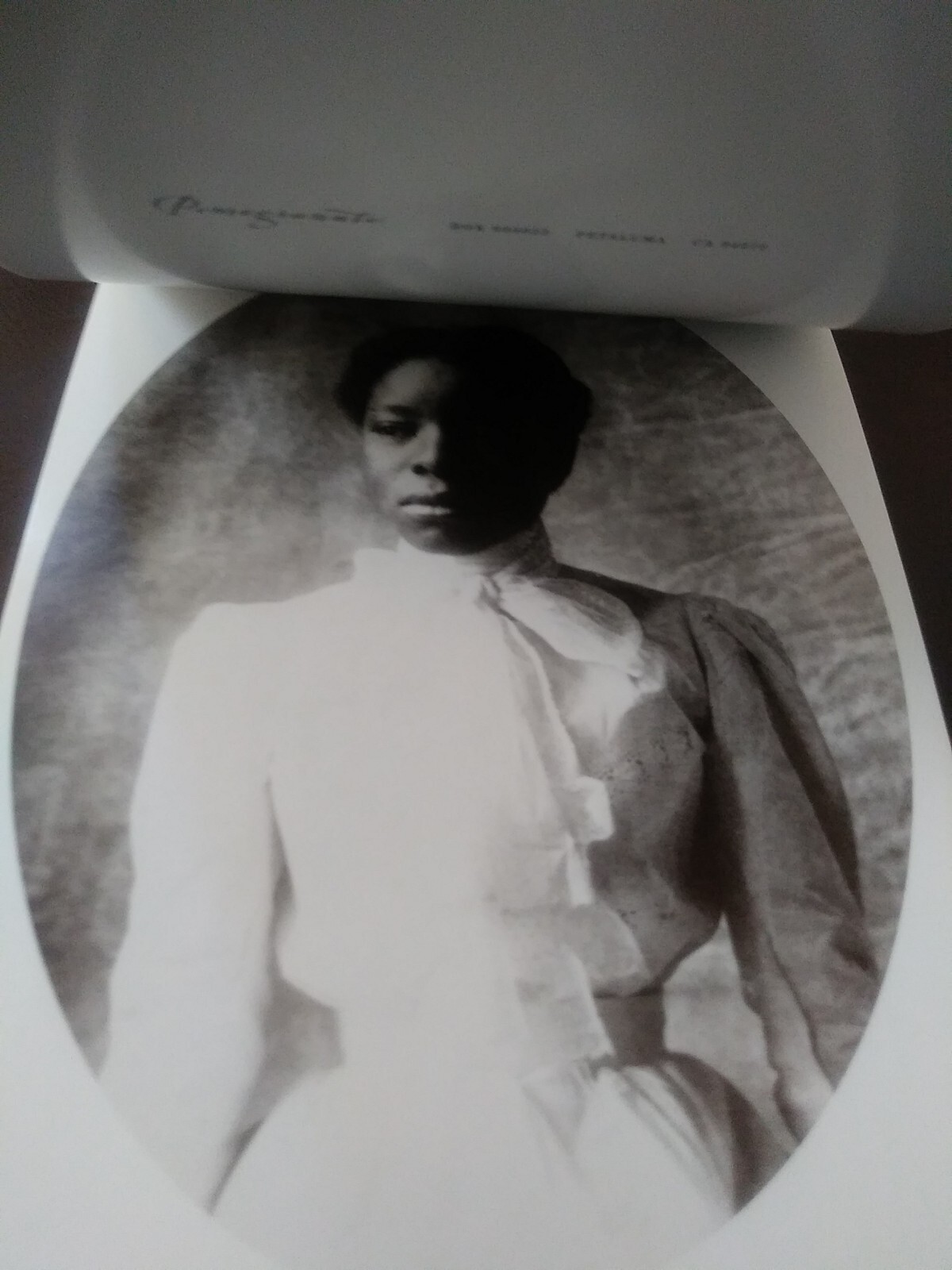 Natural Women: A Book of Postcards (compiled by Annette Gilliam) NEW x 30
