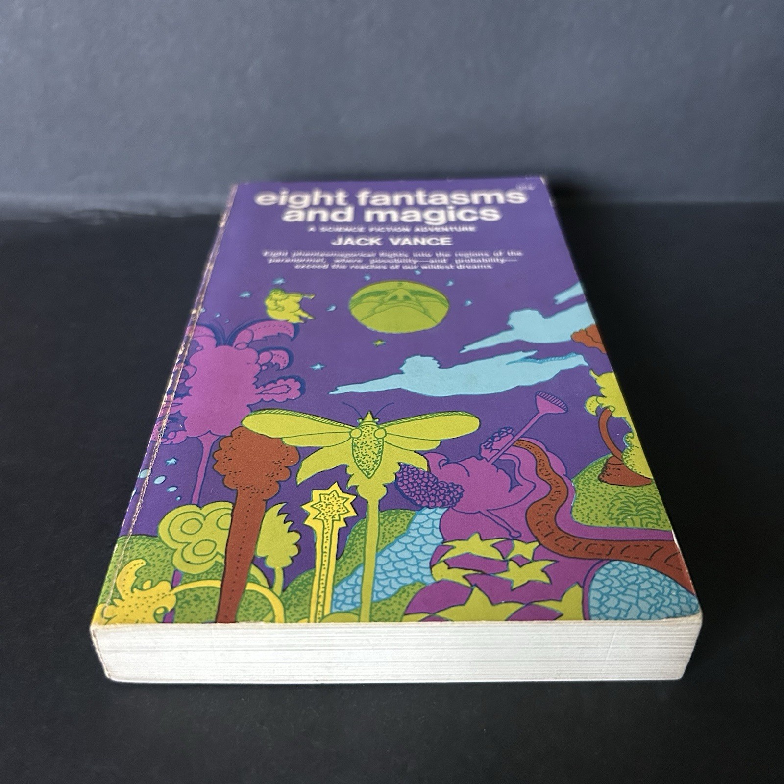 Eight Fantasms and Magics: A Science Fiction Adventure Jack Vance Collier Books