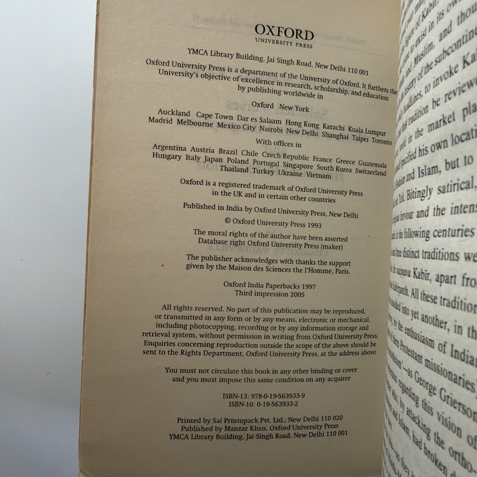 Weaver Named Kabir : Selected Verses with a Detailed Biographical and Historical