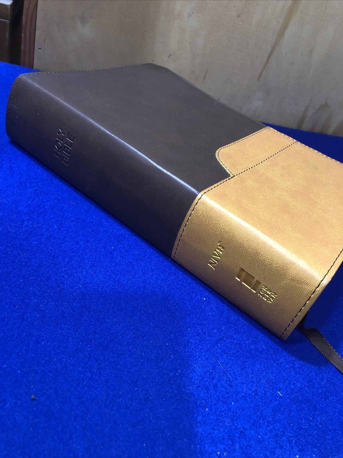 NIV Pew Large Print BIBLE Large Print Leathersoft