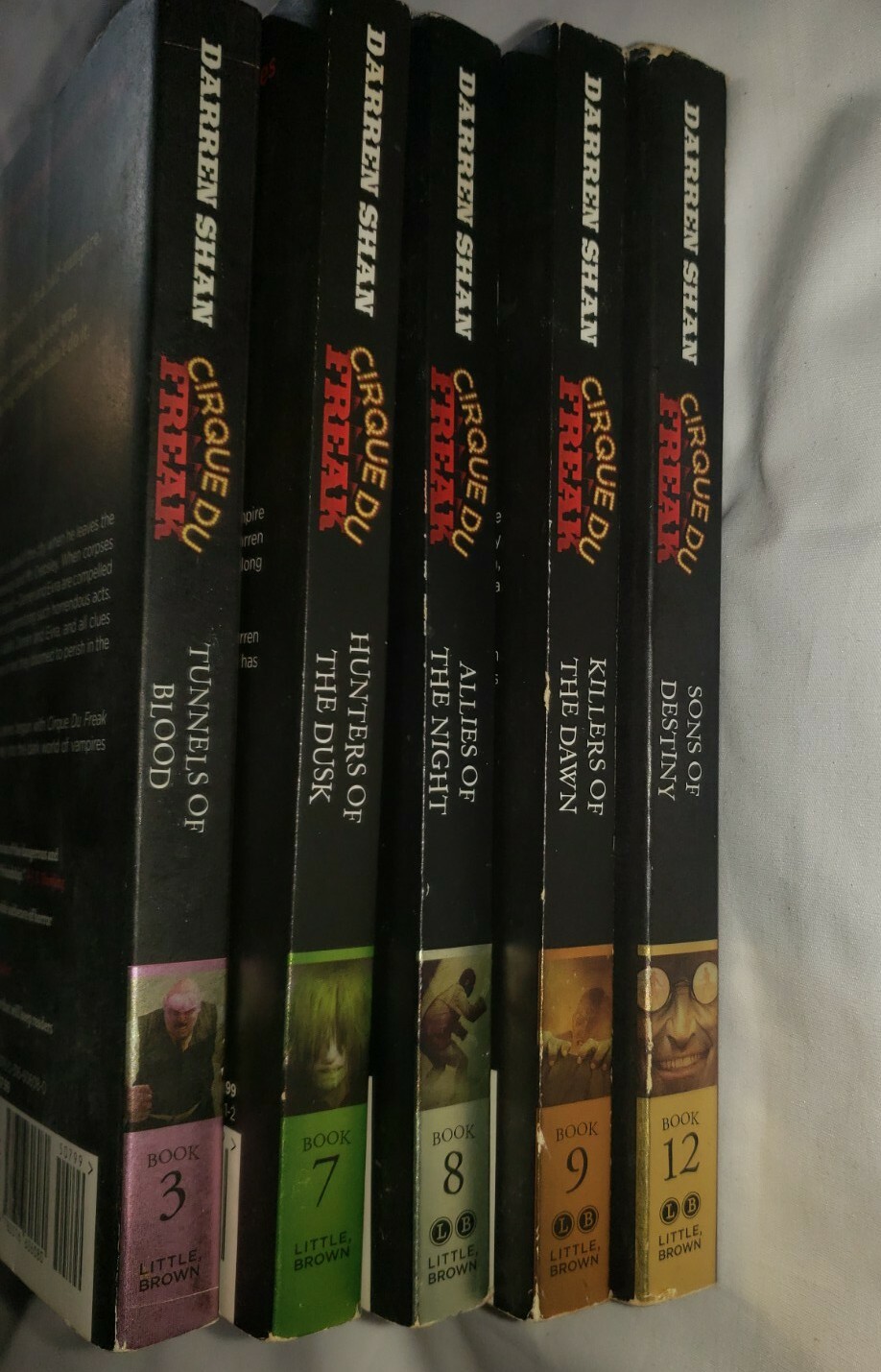 Lot of 5 Cirque Du Freak Series Books by Darren shan books 3 7 8 9 & 12