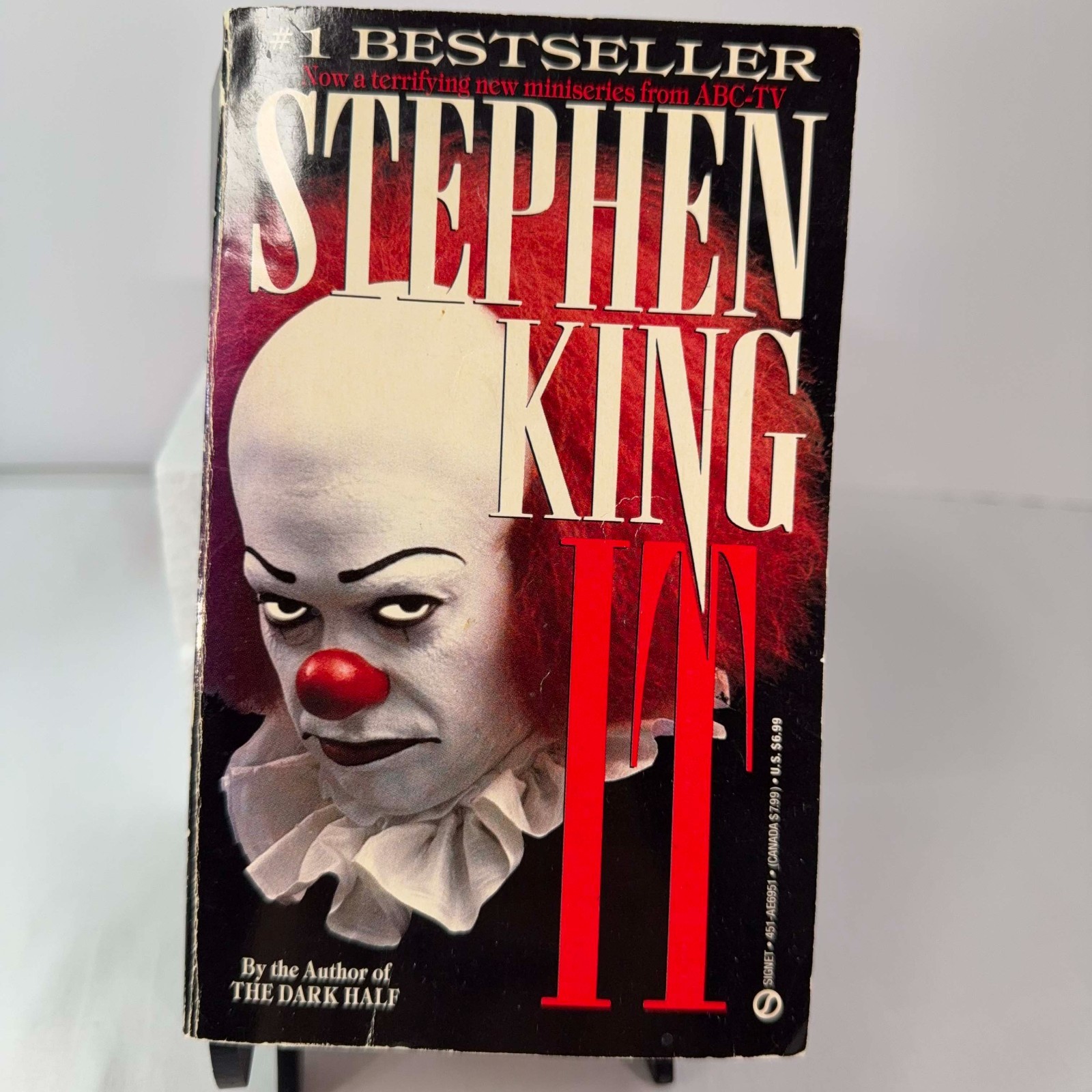 Stephen King IT Signet Paperback 1990 Tim Curry Pennywise ABC TV Tie-In Cover