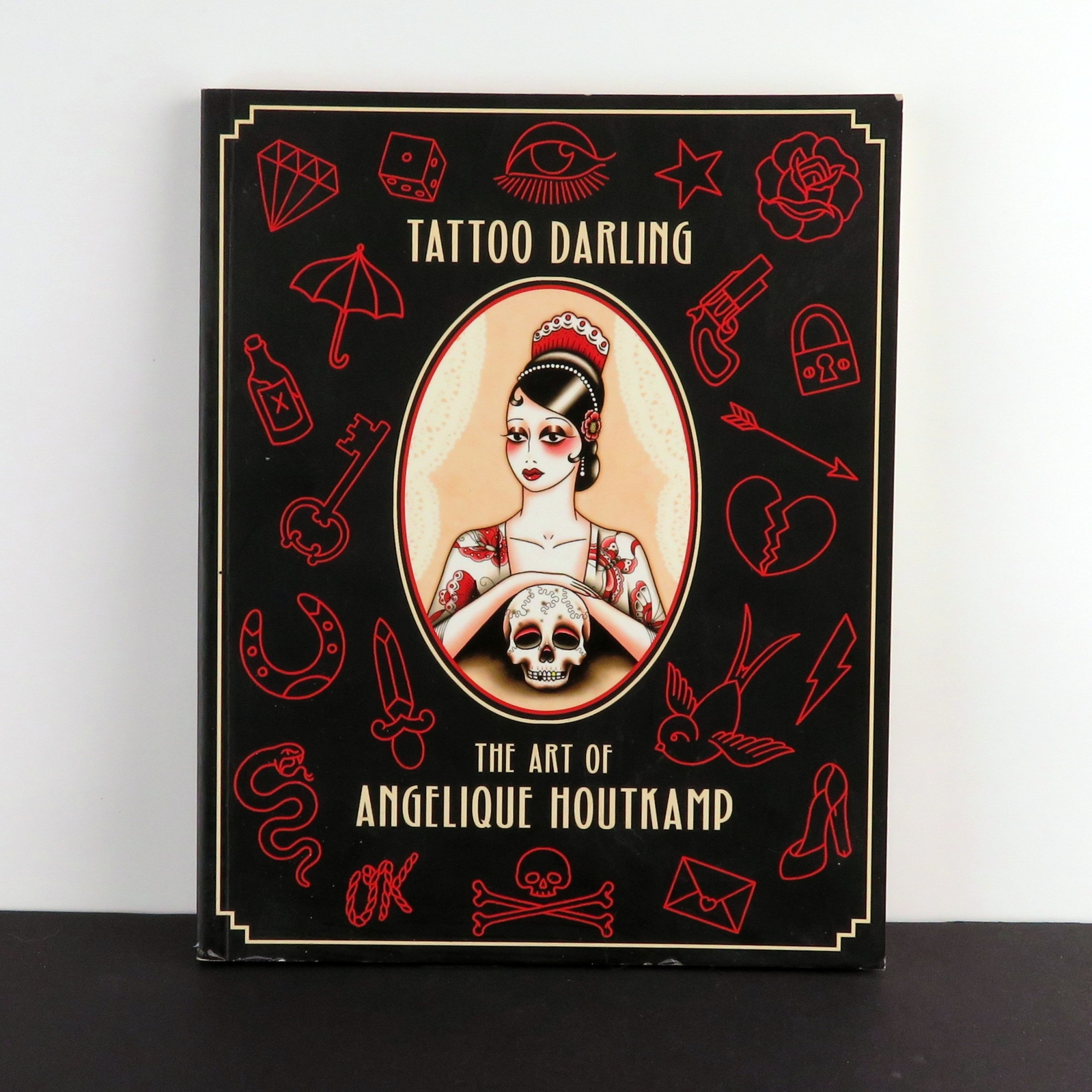 Tattoo Darling – The Art of Angelina Houtkamp, 2007 Outre Gallery Press