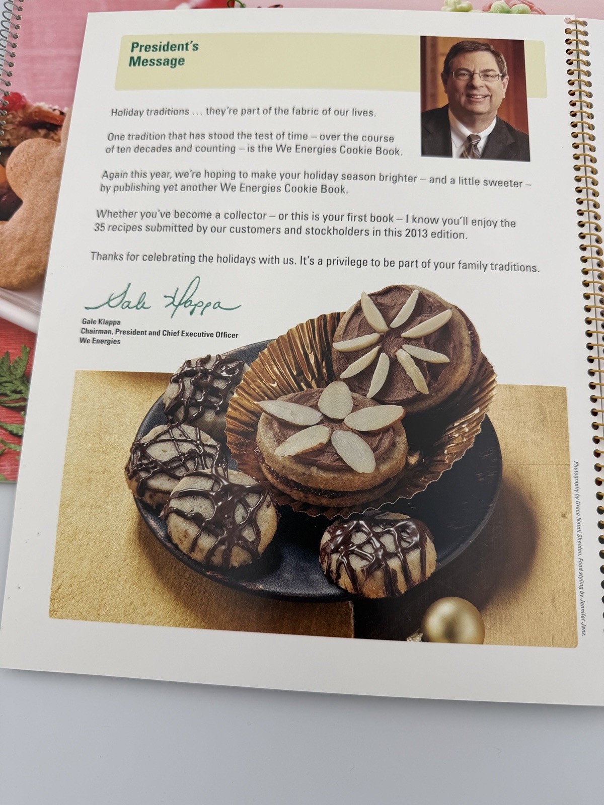 Lot of4 Wisconsin Electric WE Energies Christmas Cookie Cookbooks 2009-2013