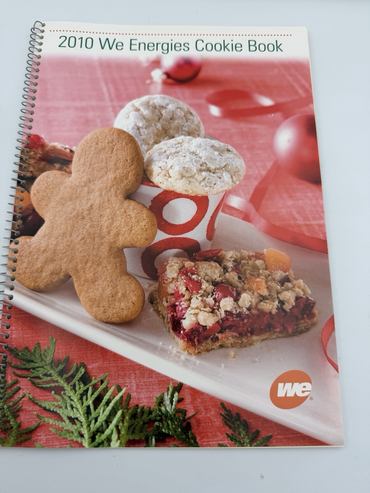 Lot of4 Wisconsin Electric WE Energies Christmas Cookie Cookbooks 2009-2013