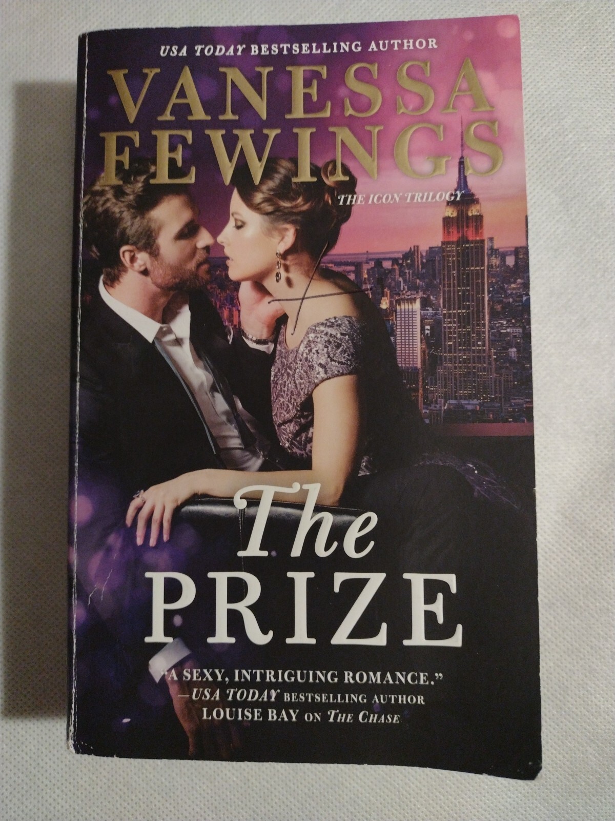 An Icon Novel Ser.: The Prize by Vanessa Fewings (2018, Mass Market) HQN