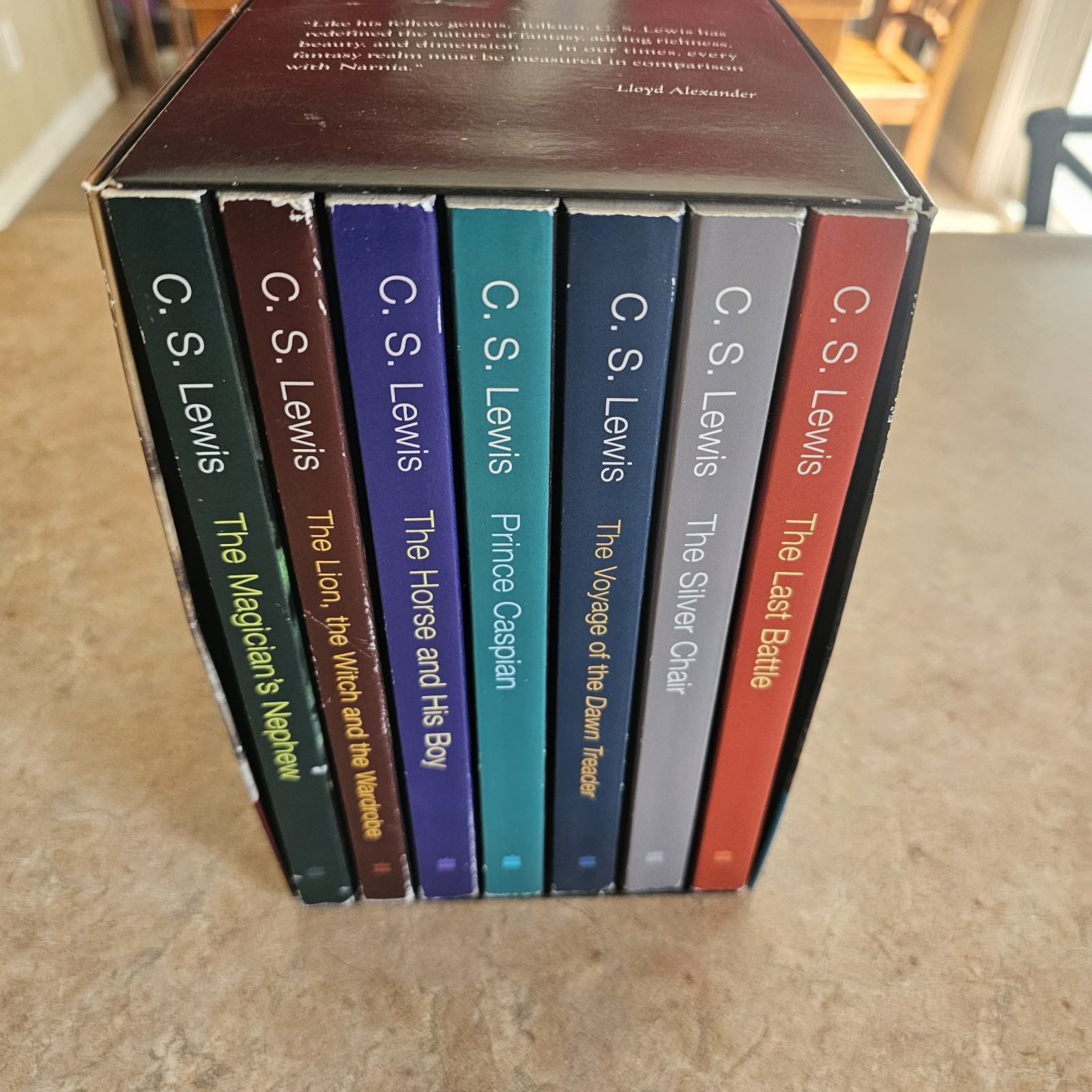 THE CHRONICLES OF NARNIA C. S. Lewis Series 7-Book Boxed Set