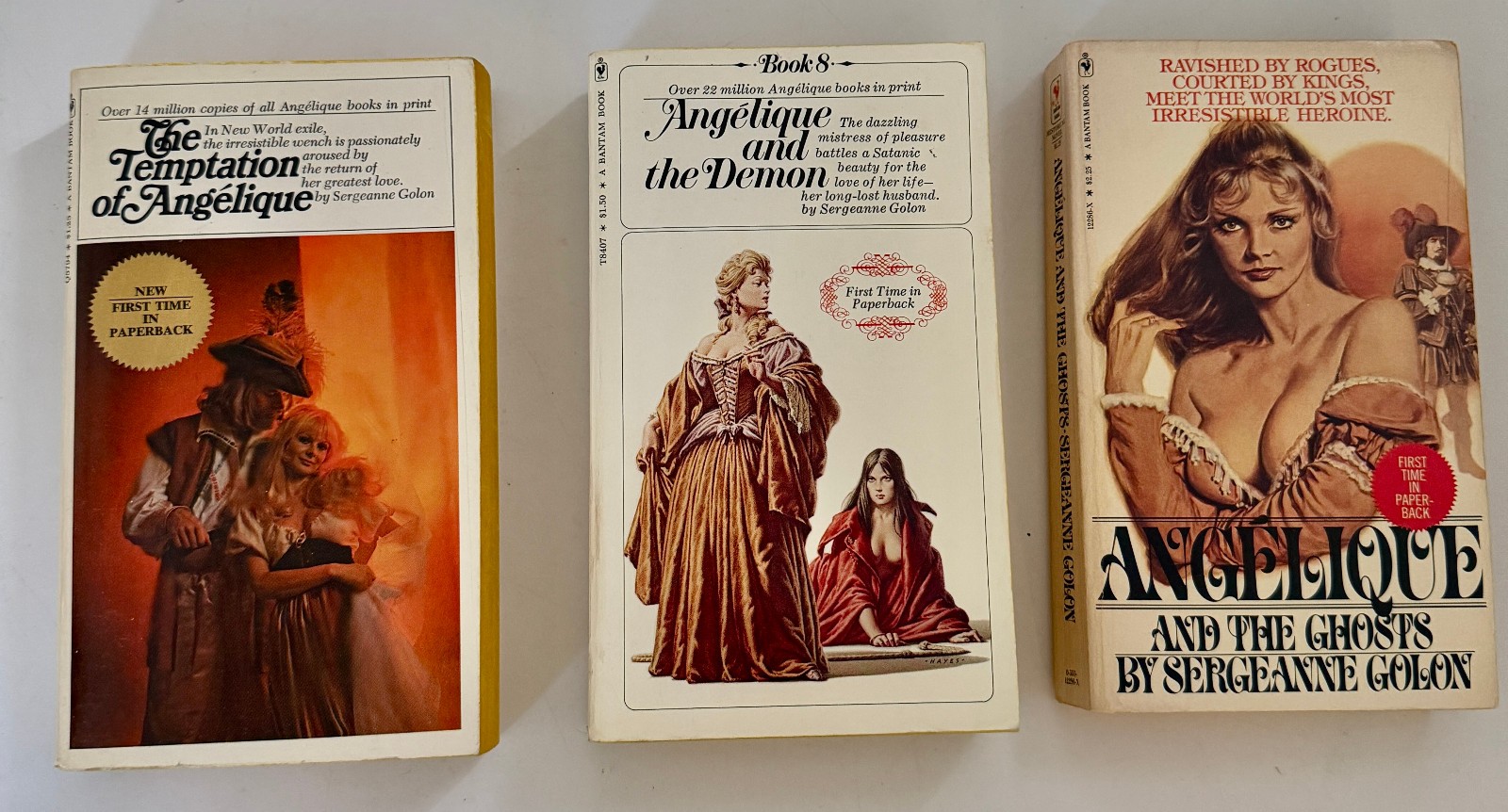 Angelique by Sergeanne Golon Vintage Romance Series Complete Paperback Set of 9