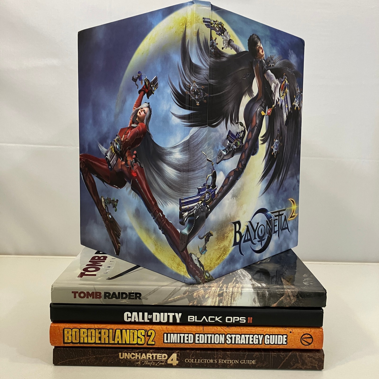 5 Misc Video Game Hardcover Guides Various Editions Lot Bayonetta Uncharted VGC