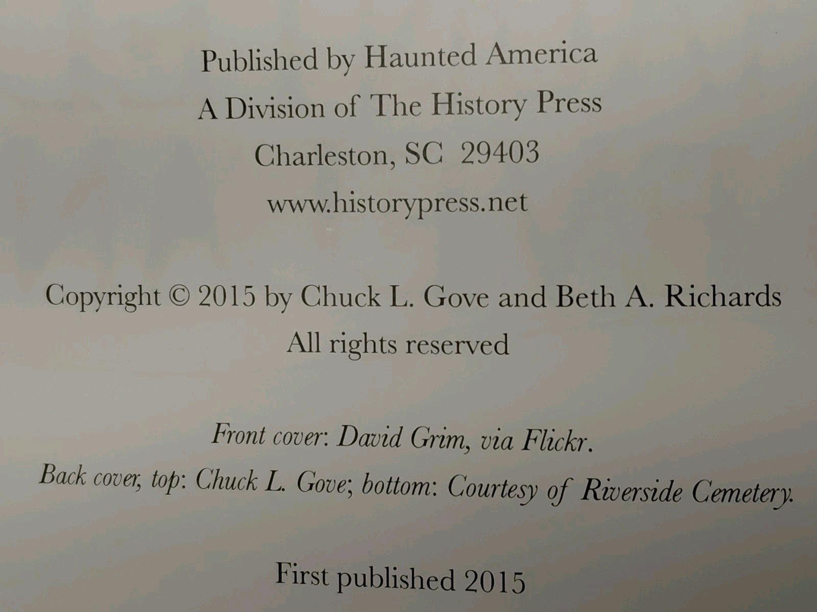 Haunted Cleveland, Paperback by Richards, Beth A.; Gove, Chuck L., Like New