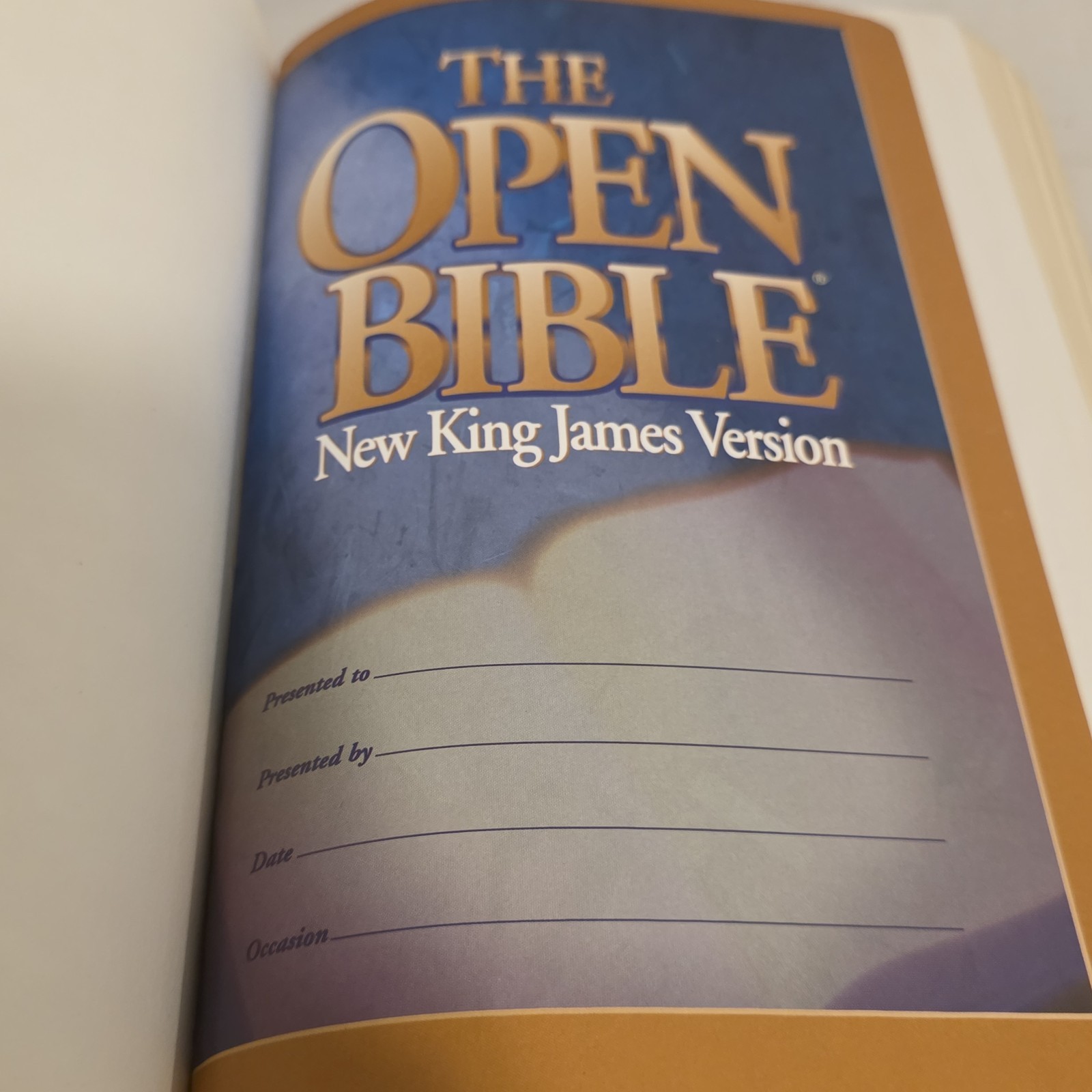 Holy Bible Open NKJV Red Letter Nelson 1982 Bonded Leather Christian