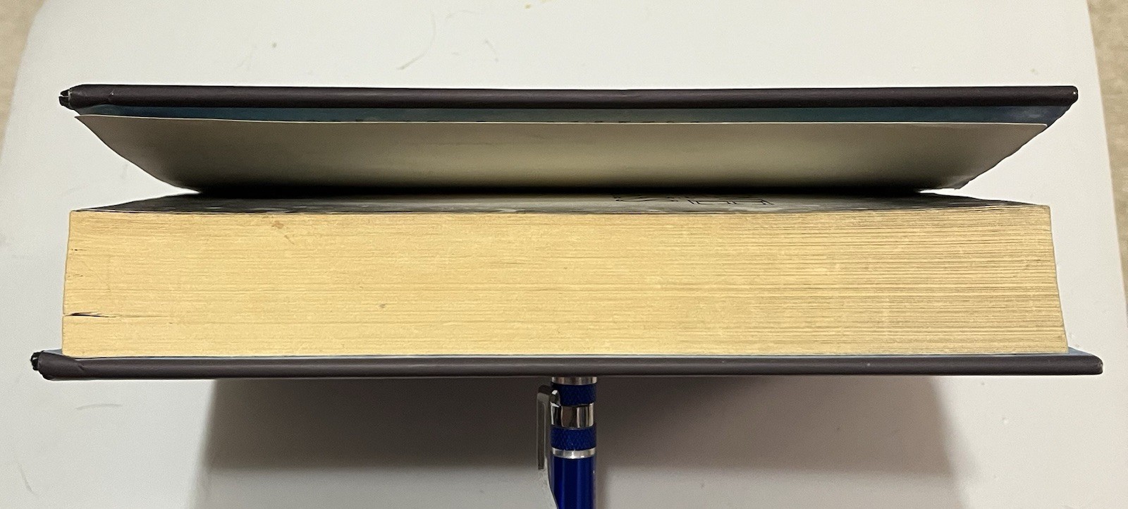 Throne of Glass – Sarah J. Maas (2012, Hardcover) – OOP Hardcover Ex Library