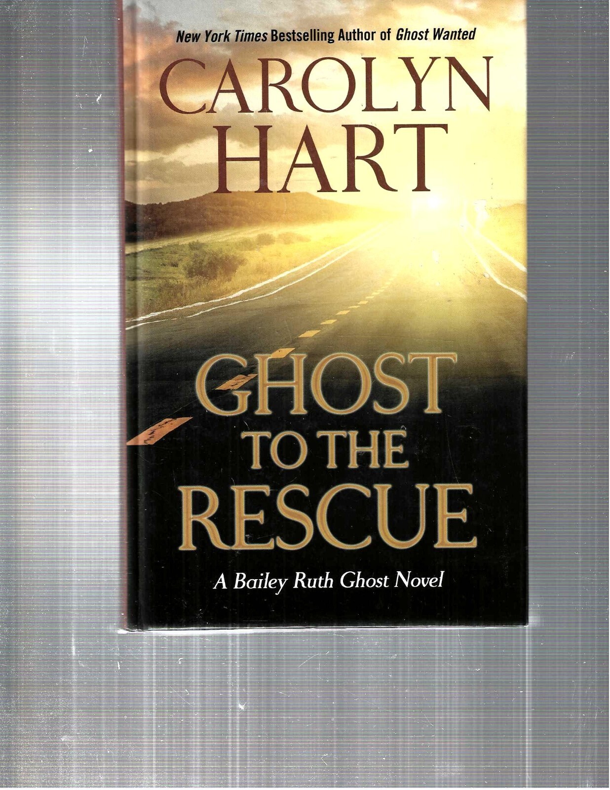 CAROLYN HART – GHOST TO THE RESCUE – LARGE PRINT – LP487