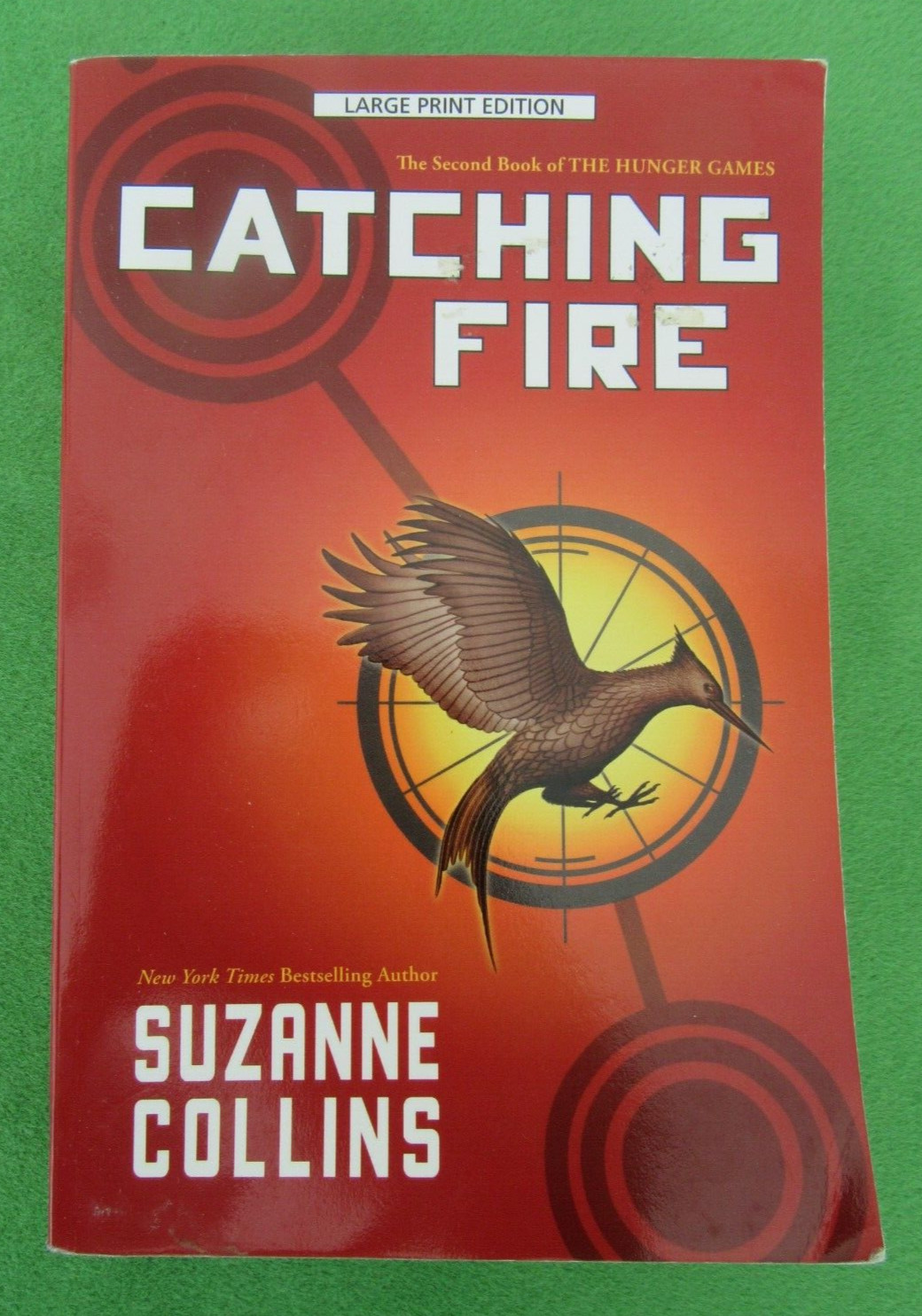 CATCHING FIRE BY SUZANNE COLLINS – #2 HUNGER GAMES; TRADE PB; LARGE PRINT; 2012