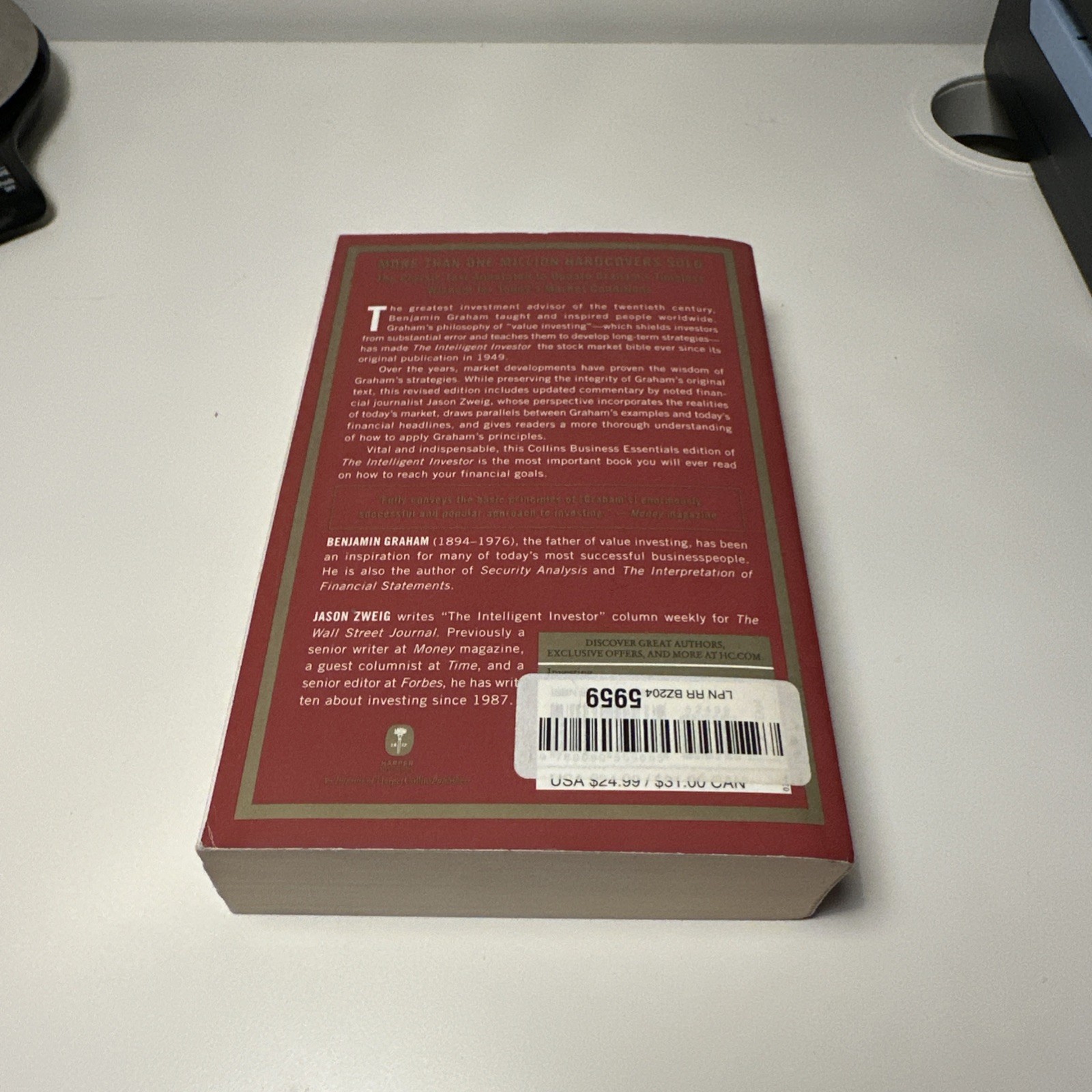 The Intelligent Investor – Paperback, by Benjamin Graham; Jason – Acceptable