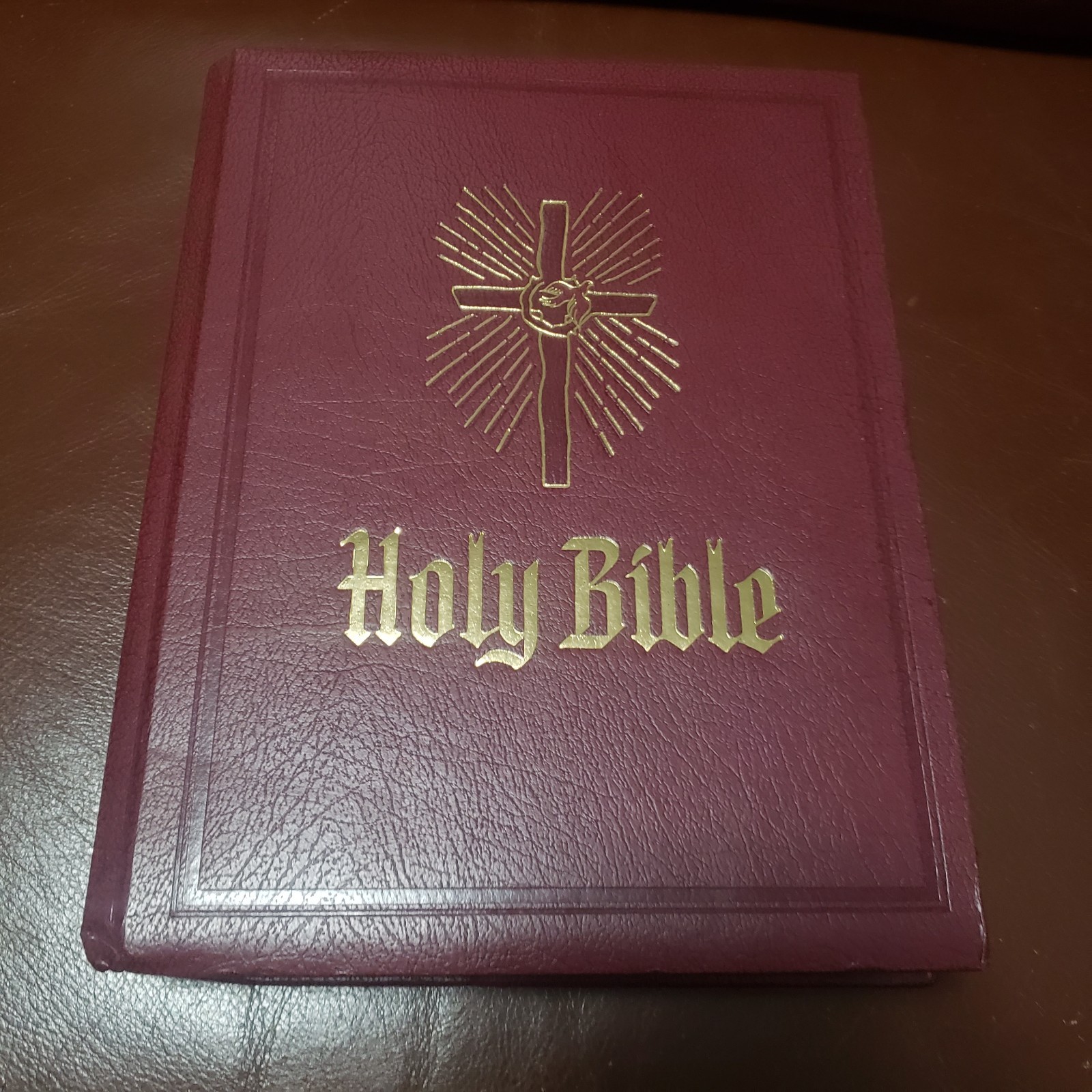 Holy Bible The Heirloom Family Bible King James Version Red Letter 1988 Like New