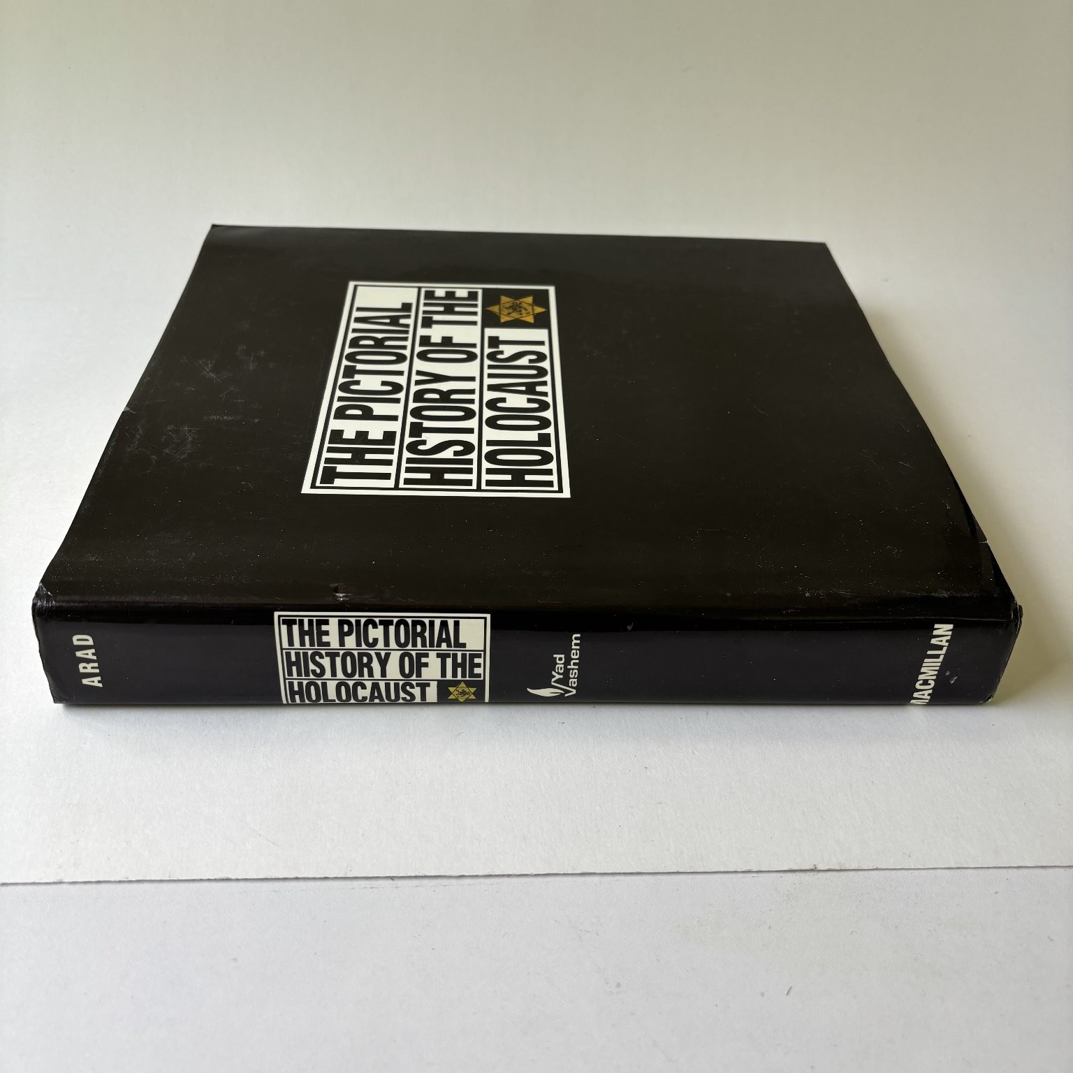 The Pictorial History of the Holocaust Arad 1990 First Printing Macmillan