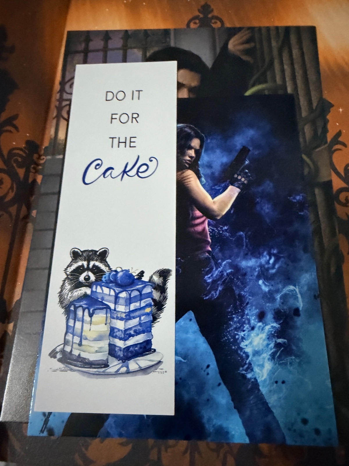 NEVERTHORN by Shannon Mayer – Exclusive Edition Sprayed Edge HARDBACK & swag