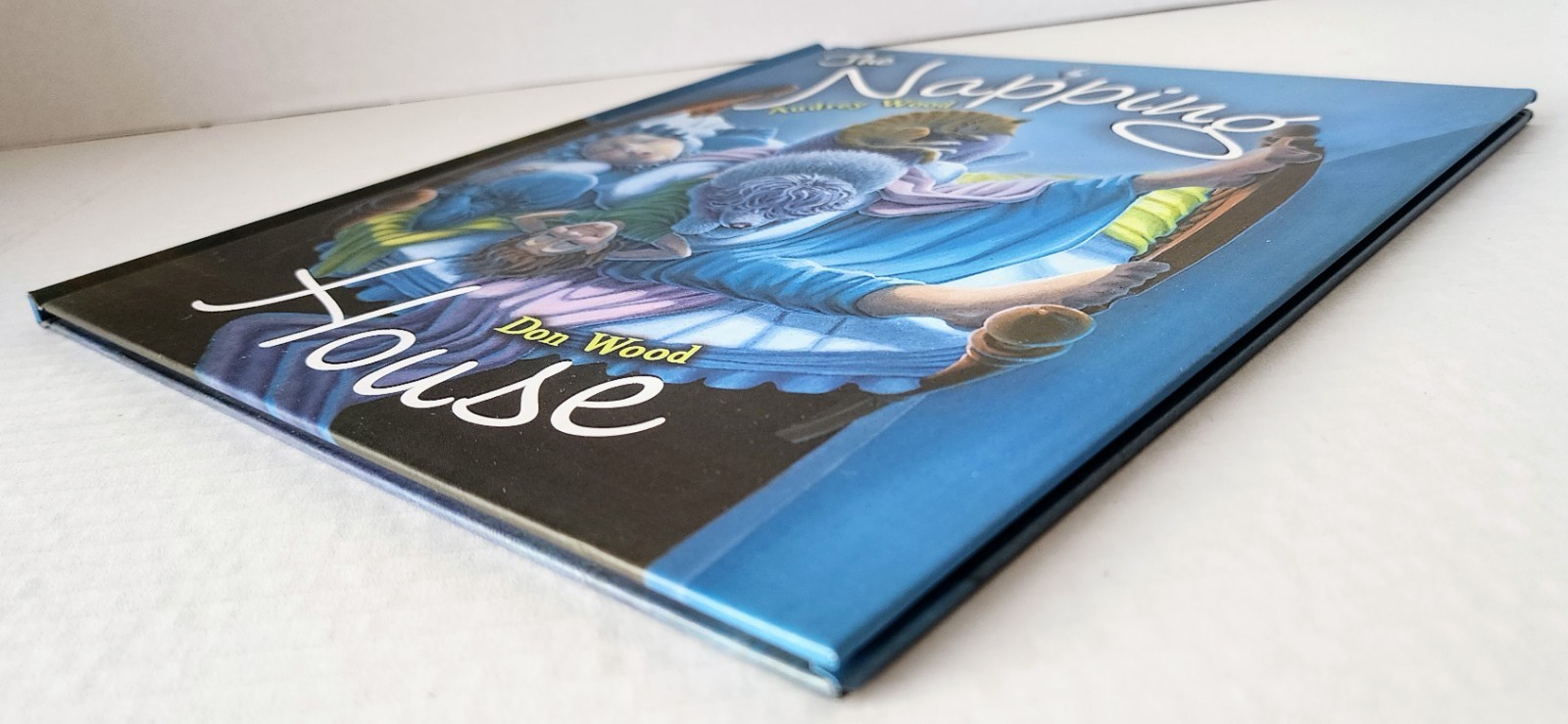 The Napping House Audrey Wood Don Wood HC Picture Book 32 Pages
