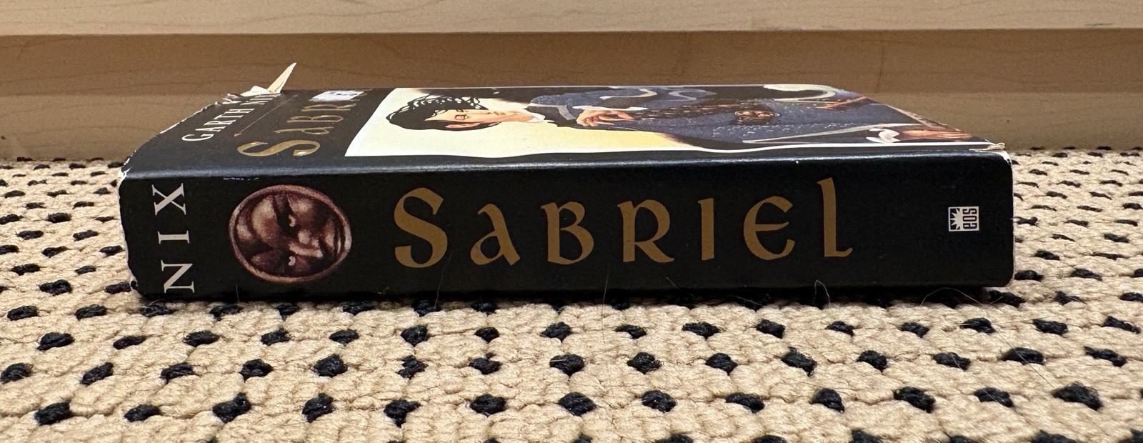 SIGNED – Sabriel (Old Kingdom) – Mass Market Paperback By Garth Nix
