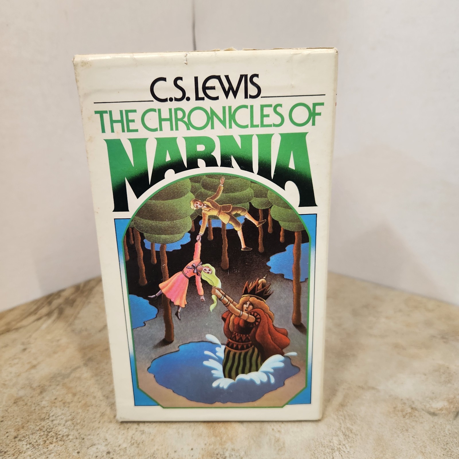 Vintage 1970s Chronicles of Narnia Box Set Complete 7 Books Collier C.S. Lewis