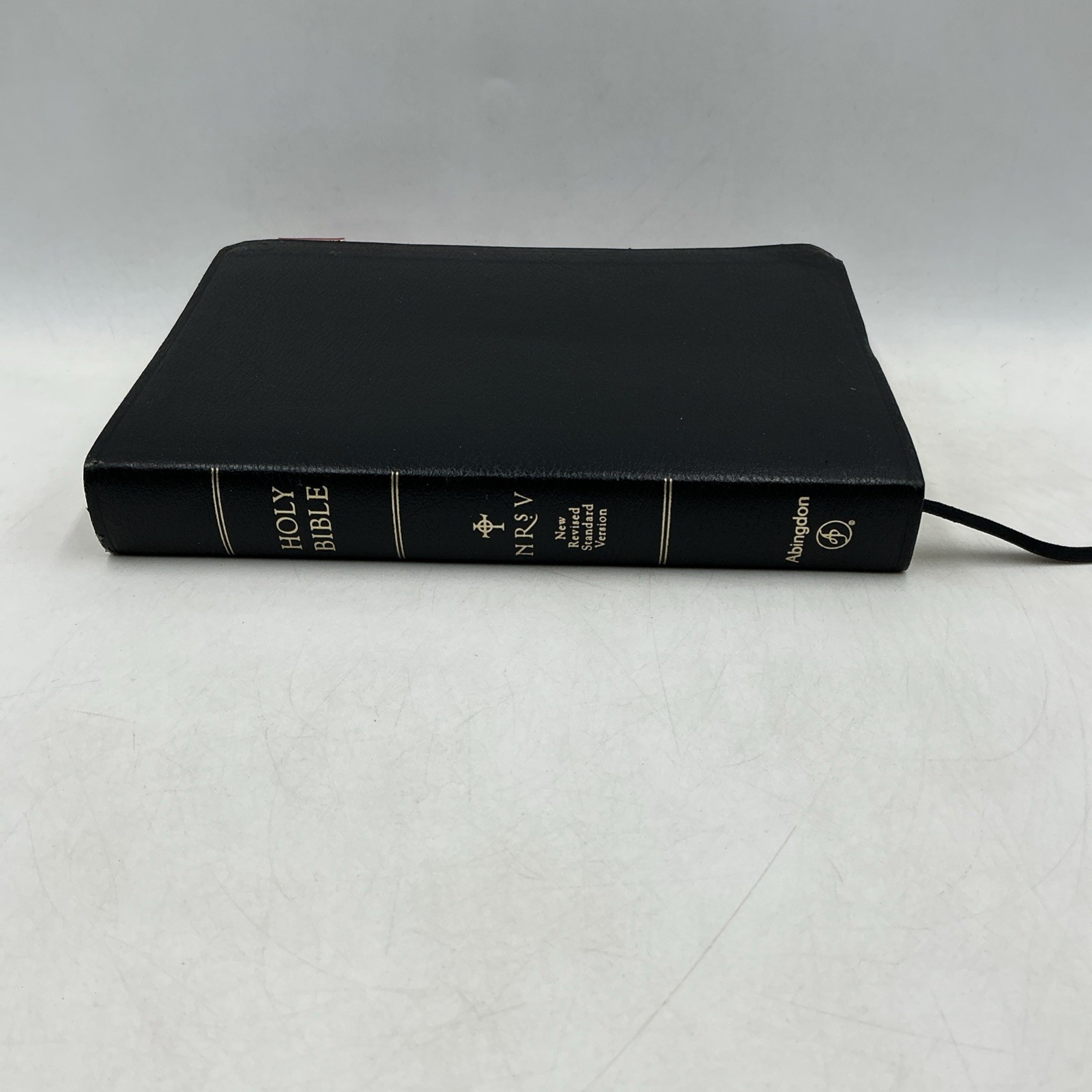 NRSV New Revised Standard Version Premium Bible Black Bonded Leather Abingdon