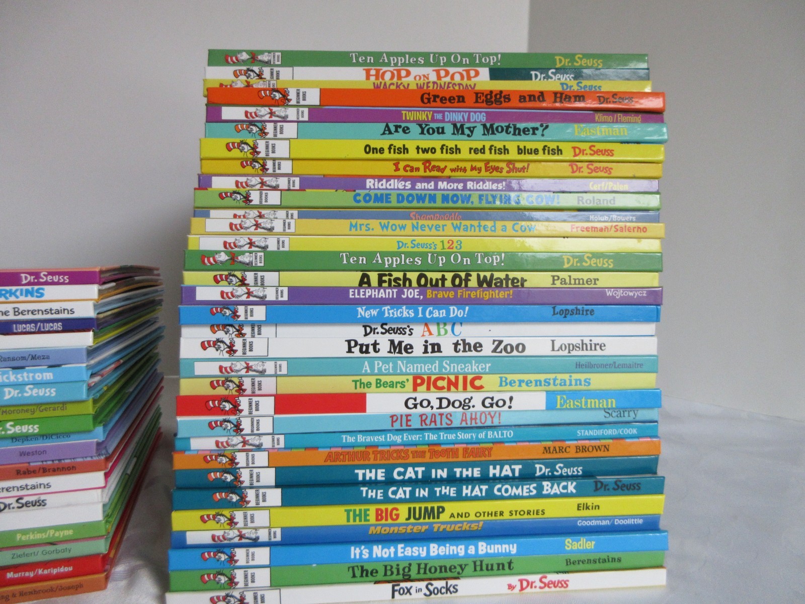 LOT – 52 DR. SEUSS BOOKS Children Classic BEGINNER Early Reader, NO DUPLICATES