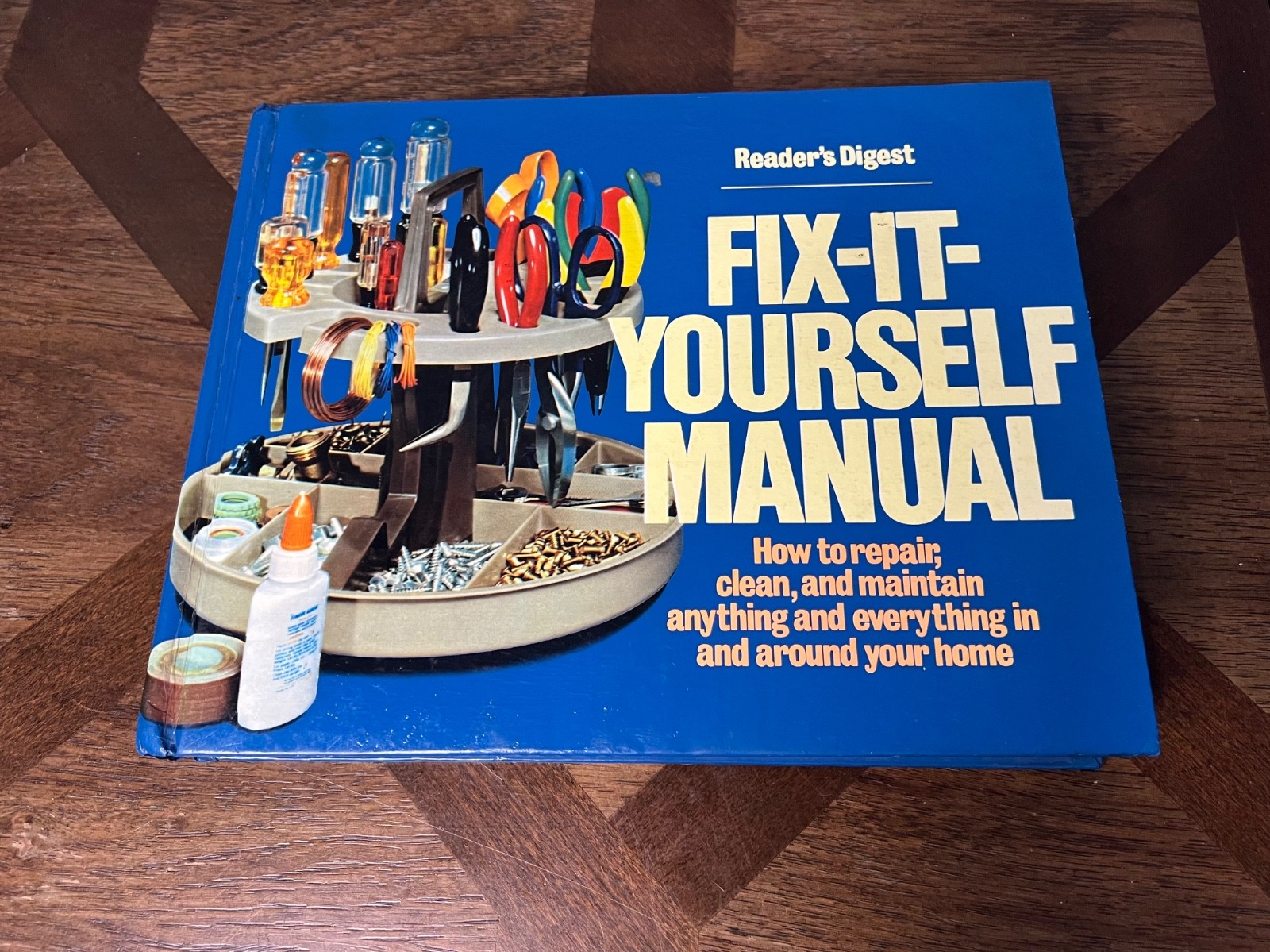 FIX-IT-YOURSELF MANUAL Home Repair Hardcover Book VTG ‘77 Small appliances etc