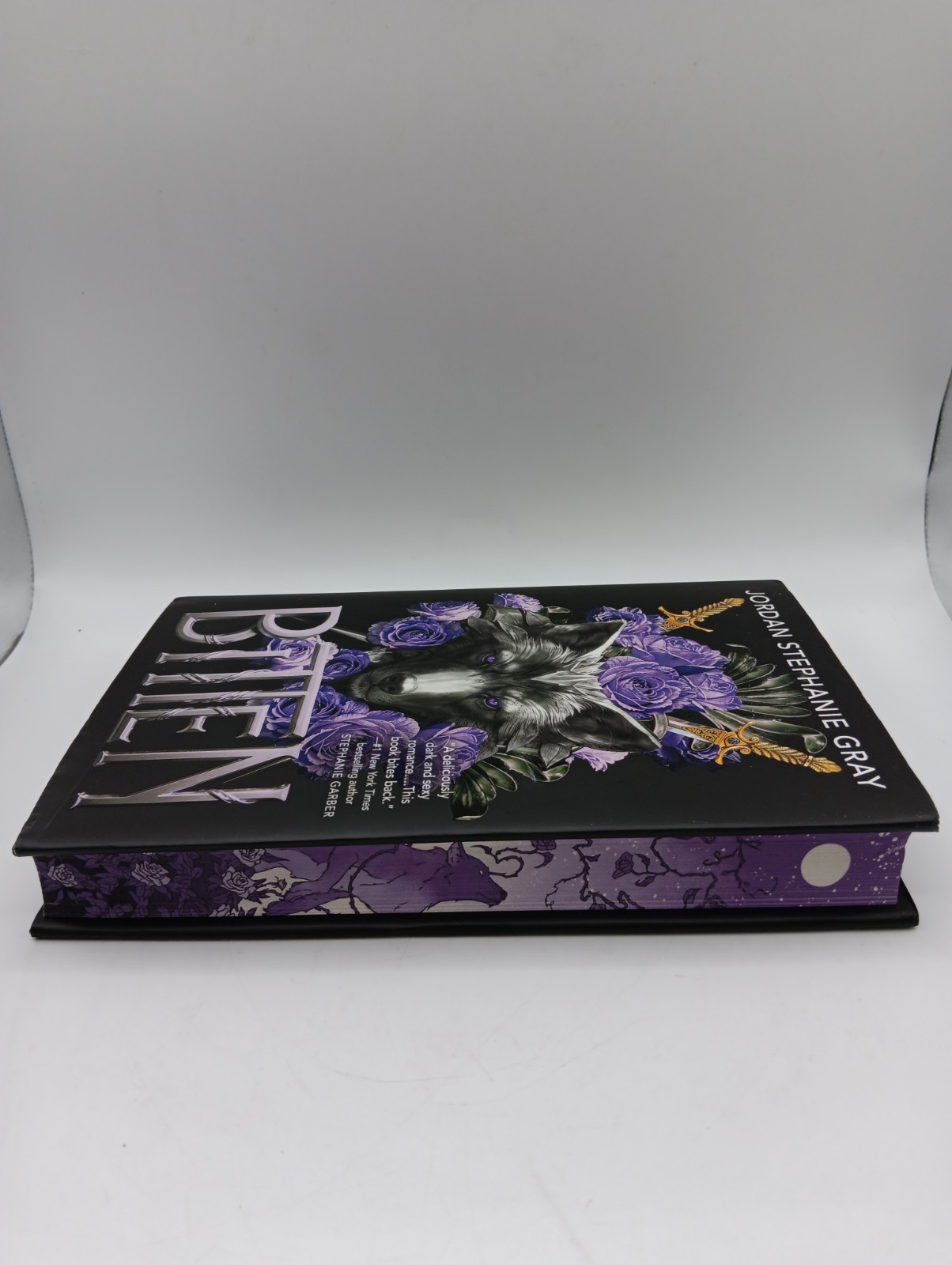 Bitten (Deluxe Limited Edition) by Jordan Stephanie Gray (2025, Hardcover)