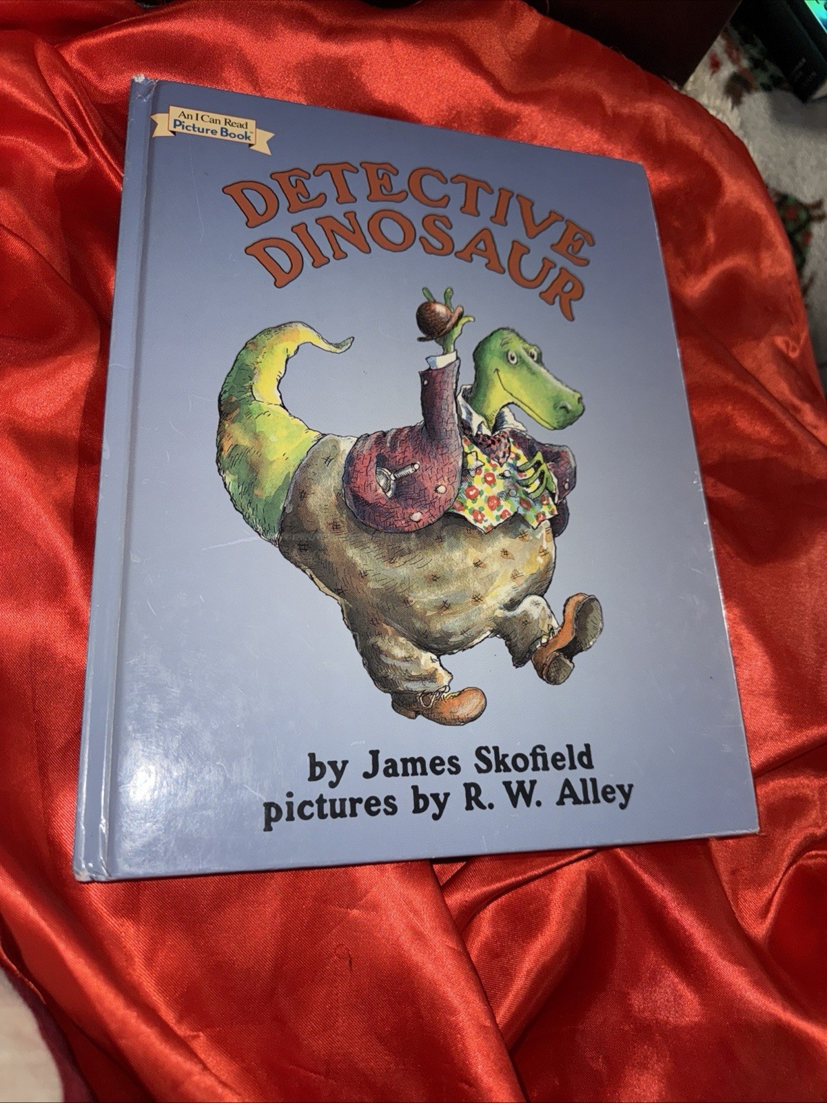 Detective Dinosaur – Hardcover By James Skofield – GOOD